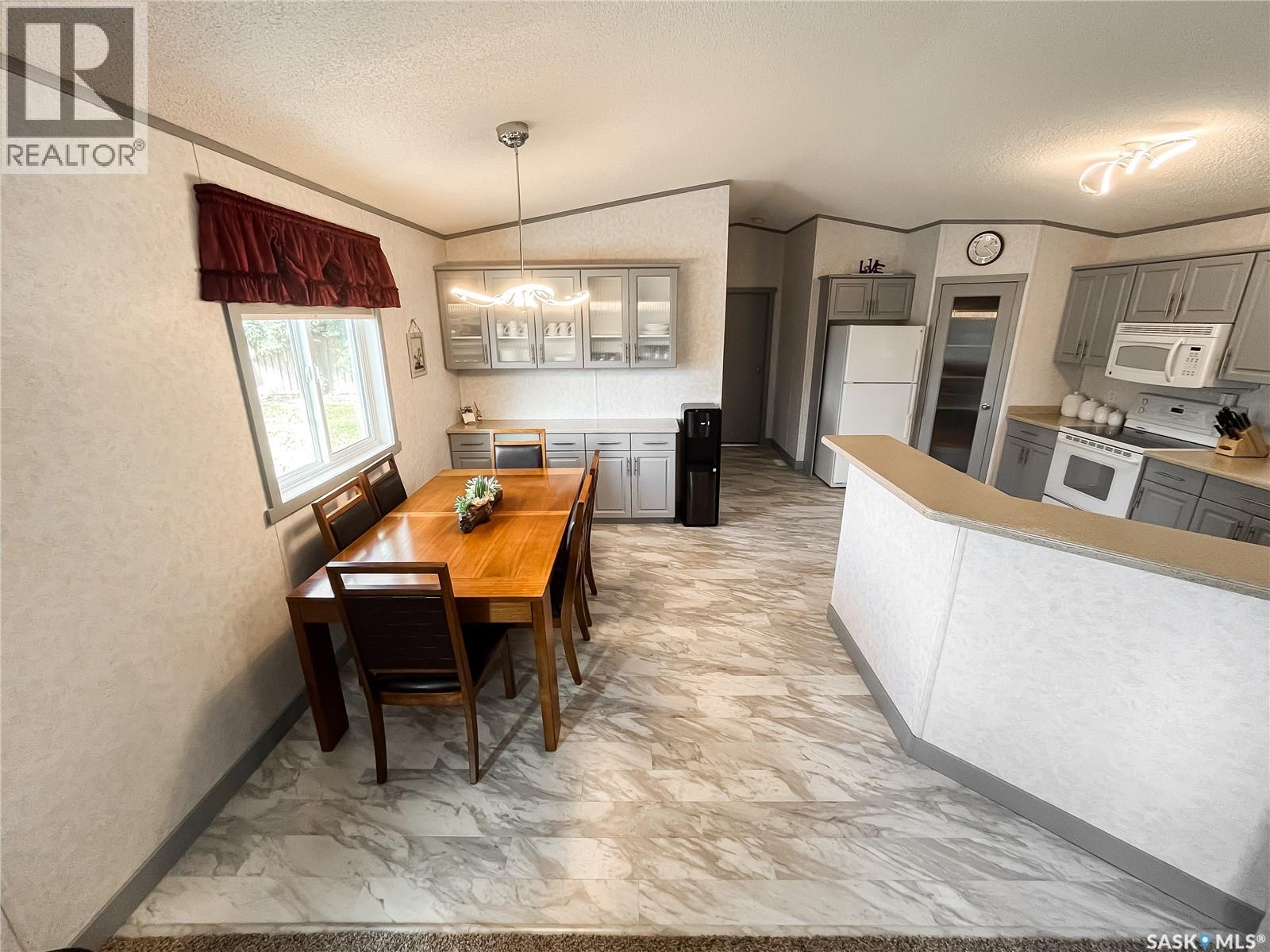 Single Family House Mobile Home for Sale in  Prairie Sun COURT Swift Current 