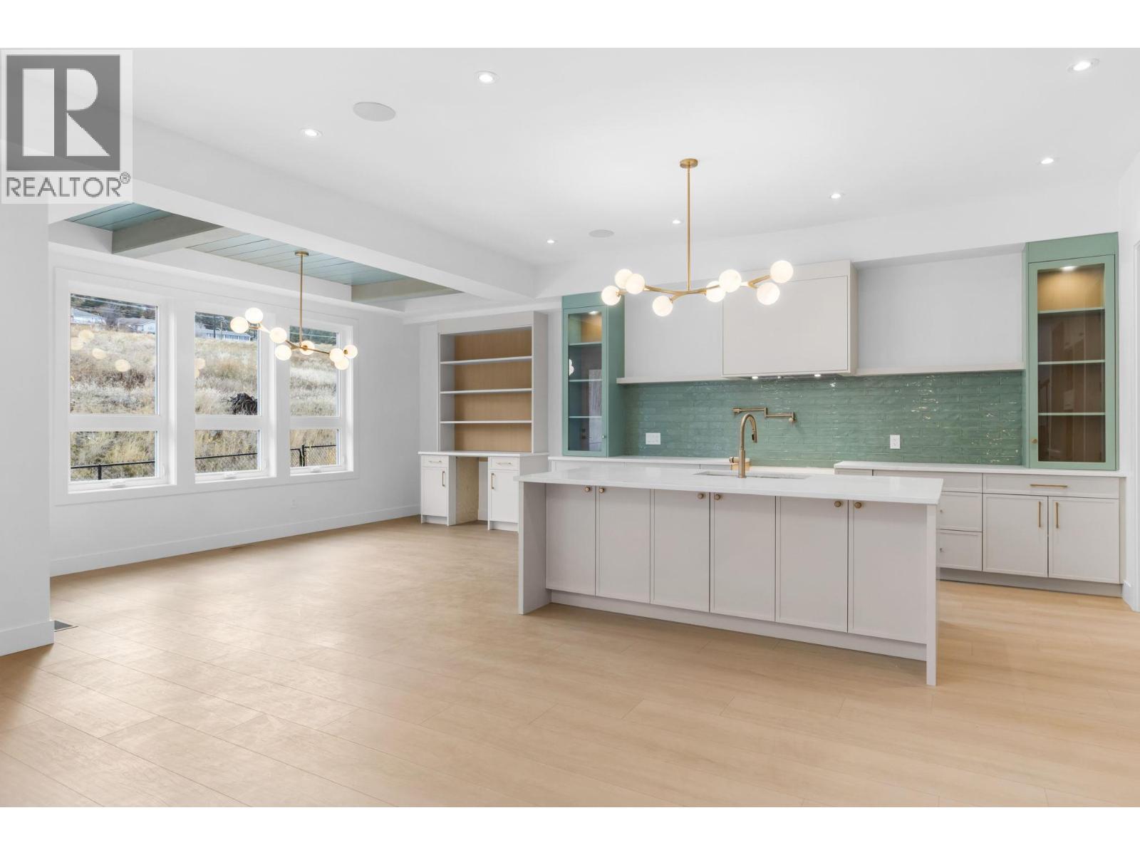  1012 Bull Crescent, Kelowna