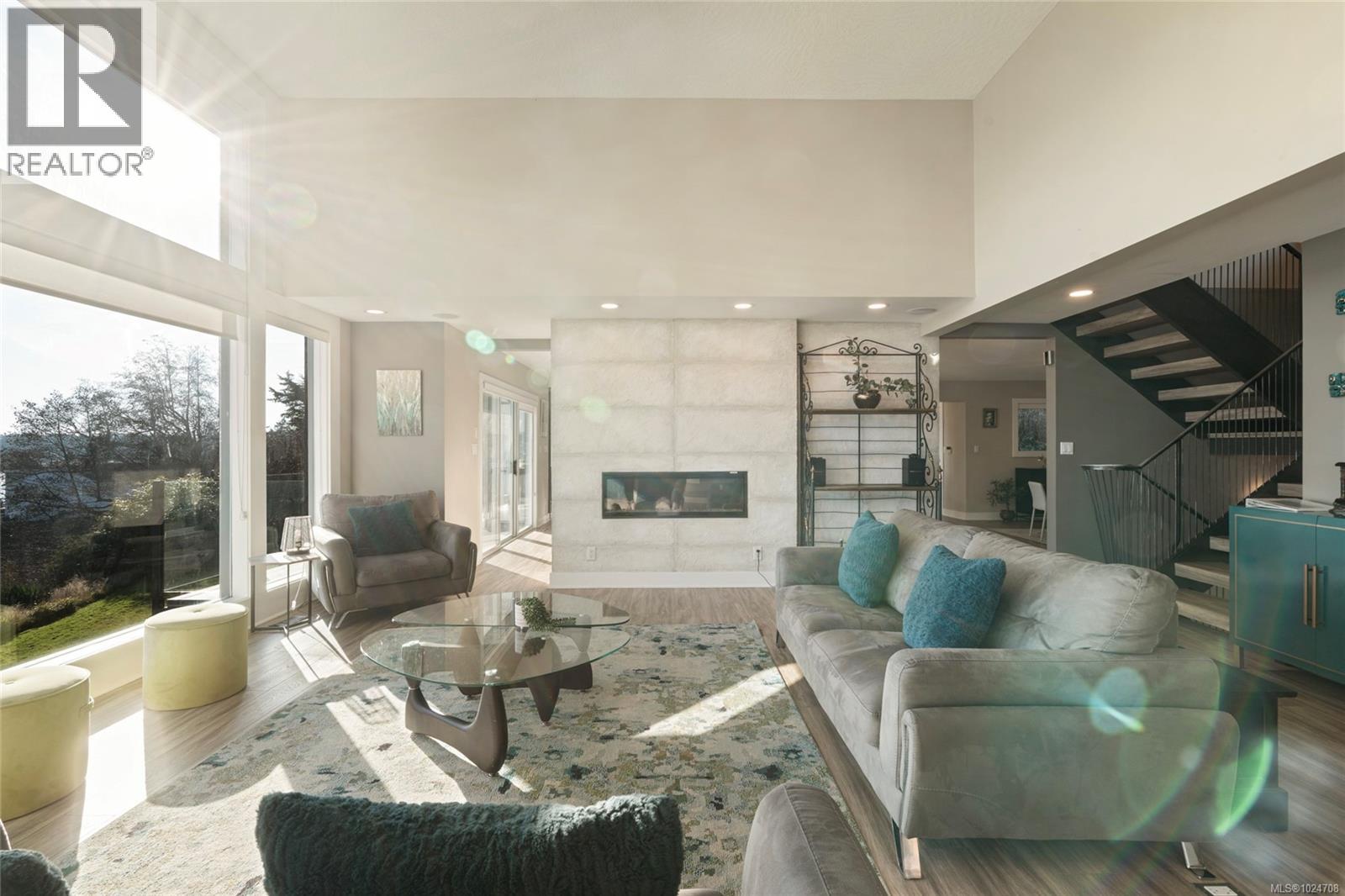 4325 Gordon Head Rd - 4