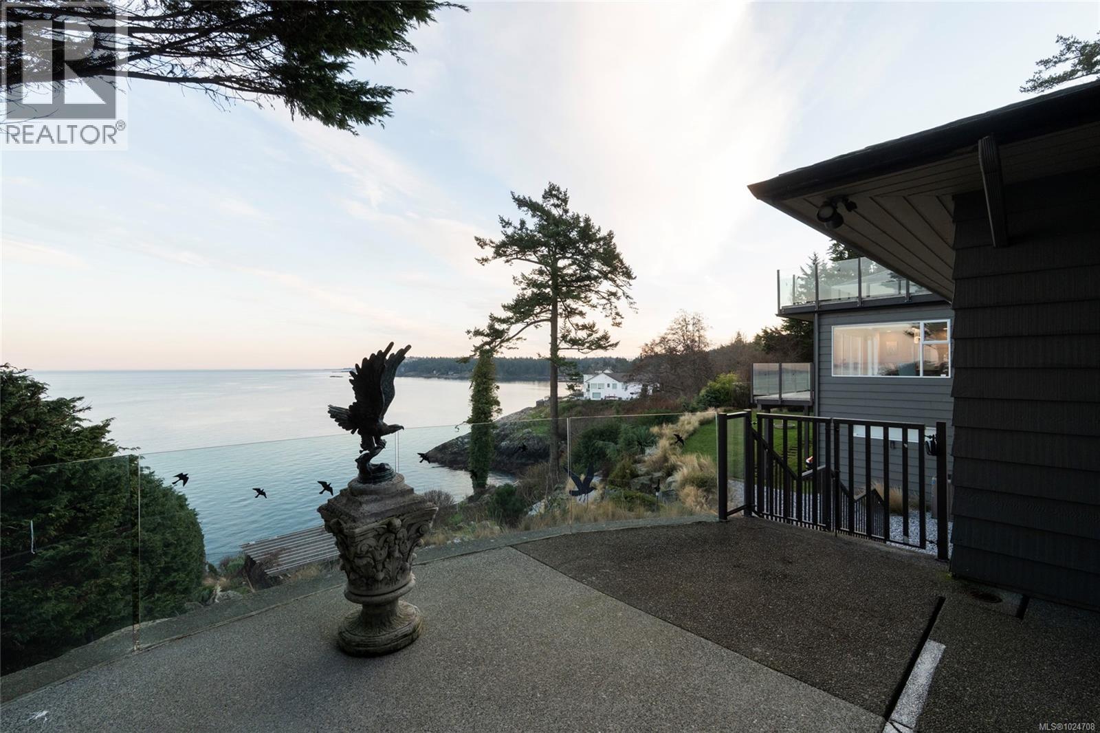  4325 Gordon Head Road, Saanich