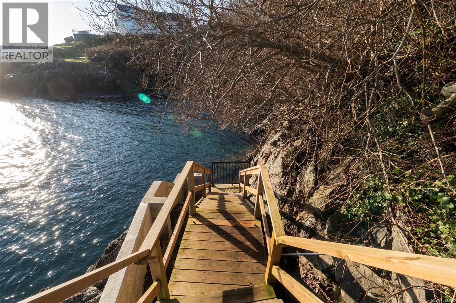  4325 Gordon Head Road, Saanich