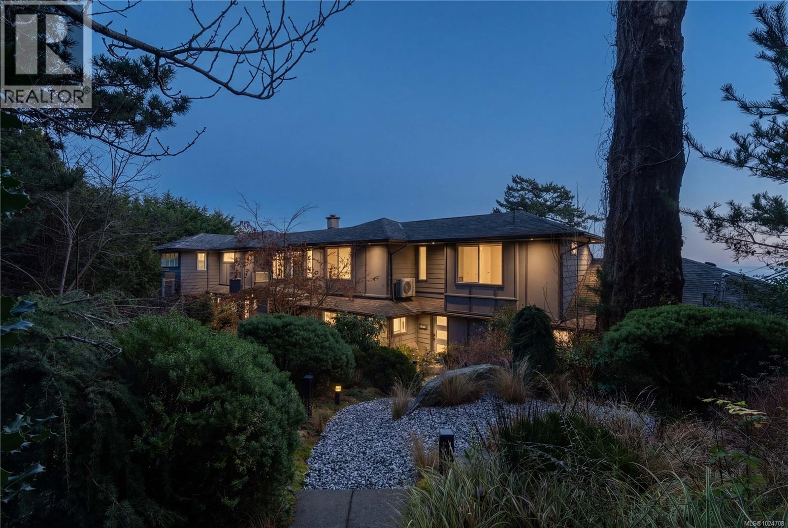  4325 Gordon Head Road, Saanich