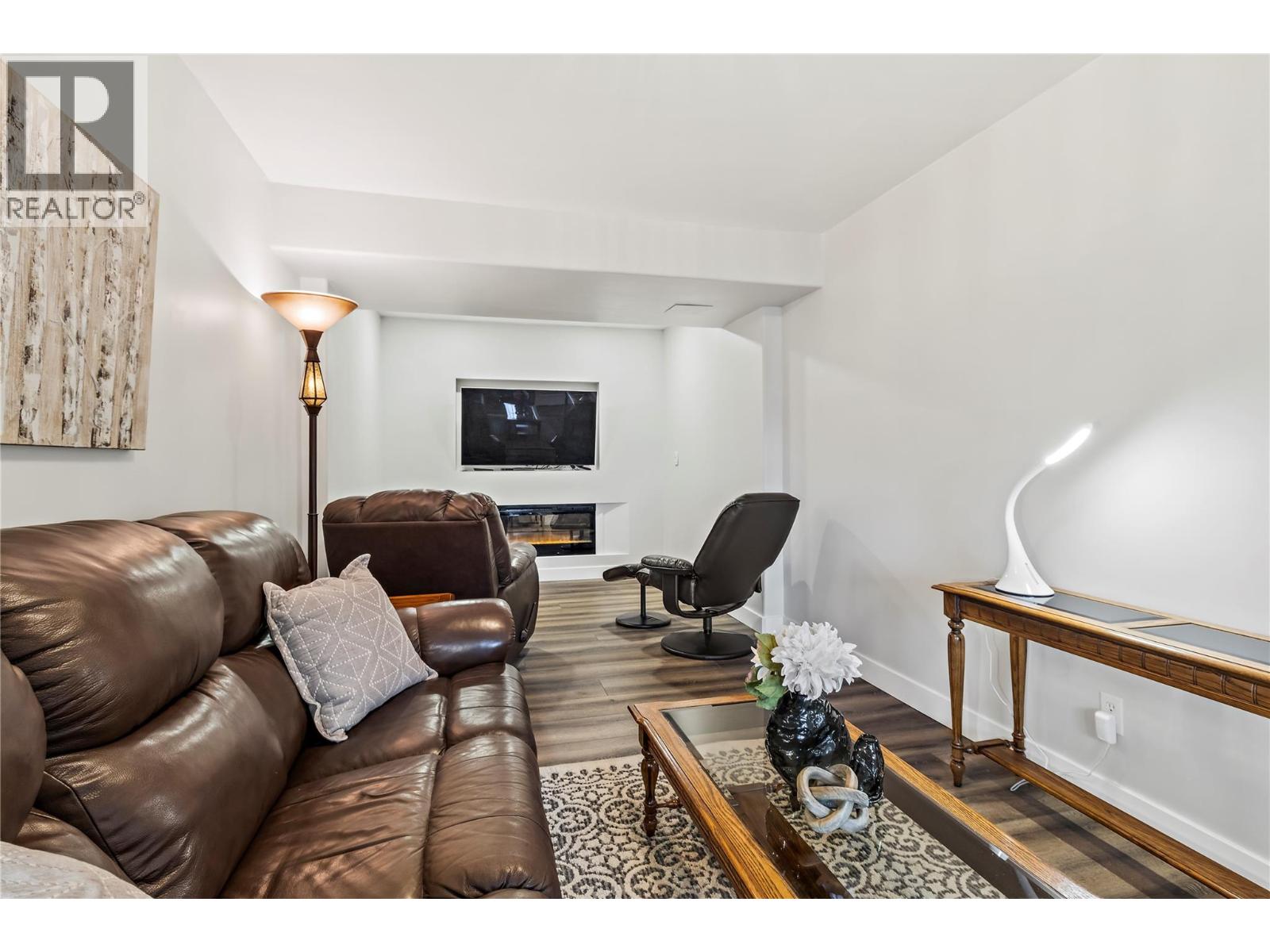 6 2592 Alpen Paradies Road, Blind Bay