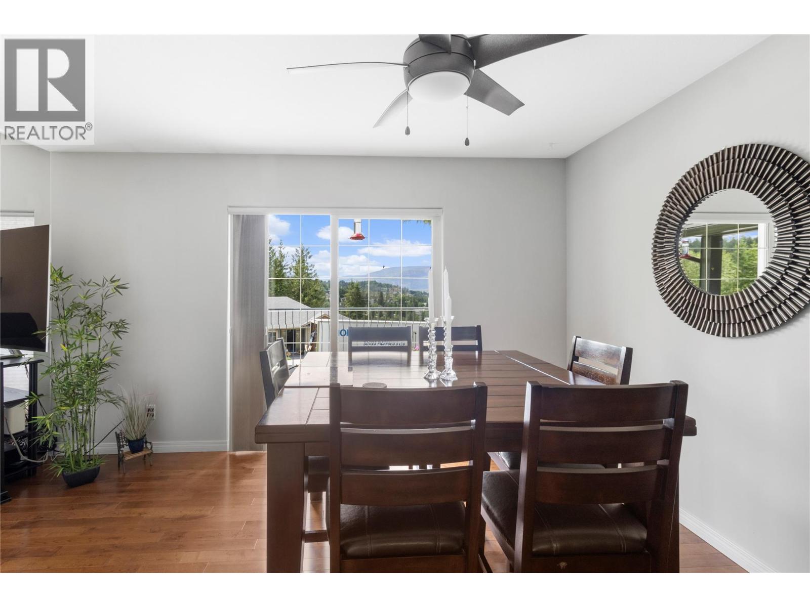 6 2592 Alpen Paradies Road, Blind Bay