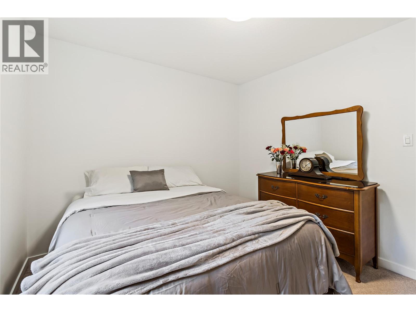 6 2592 Alpen Paradies Road, Blind Bay