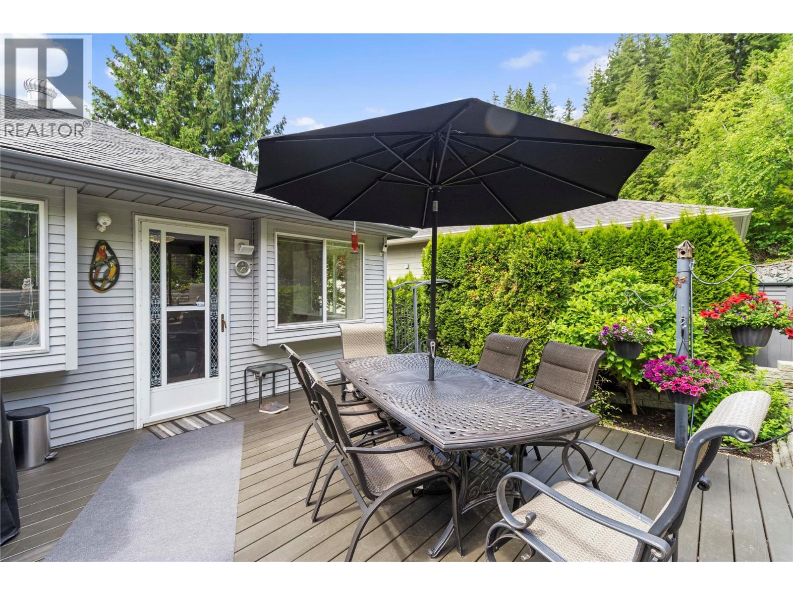 6 2592 Alpen Paradies Road, Blind Bay