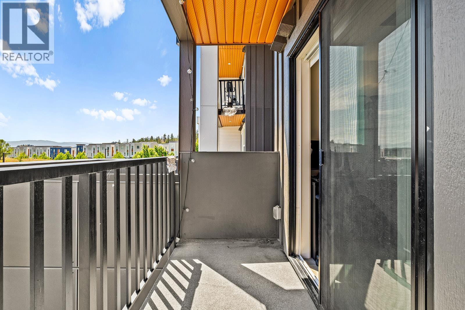 203 625 Academy Way, Kelowna