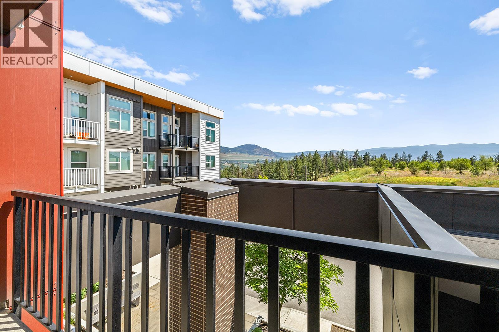 203 625 Academy Way, Kelowna