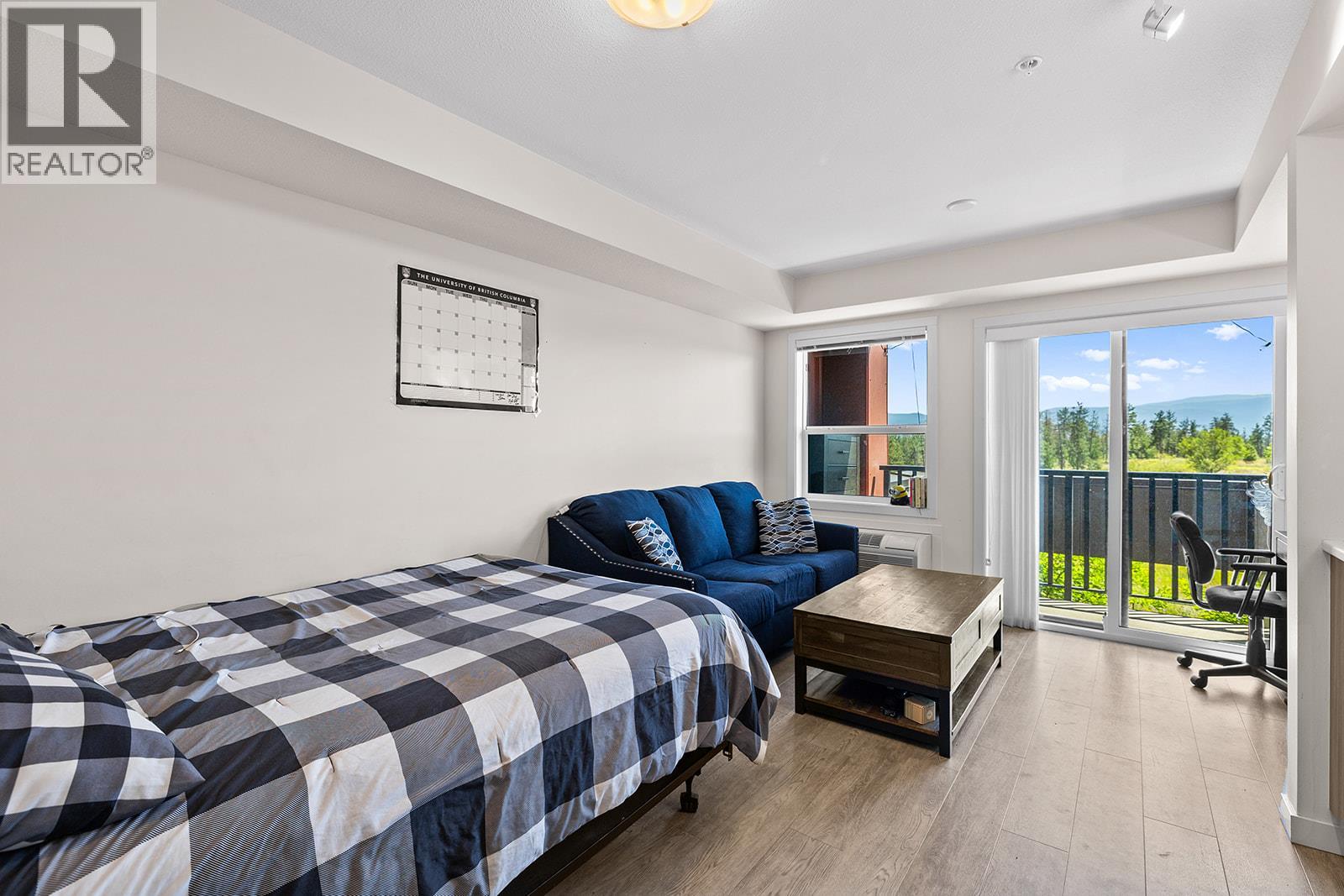 203 625 Academy Way, Kelowna