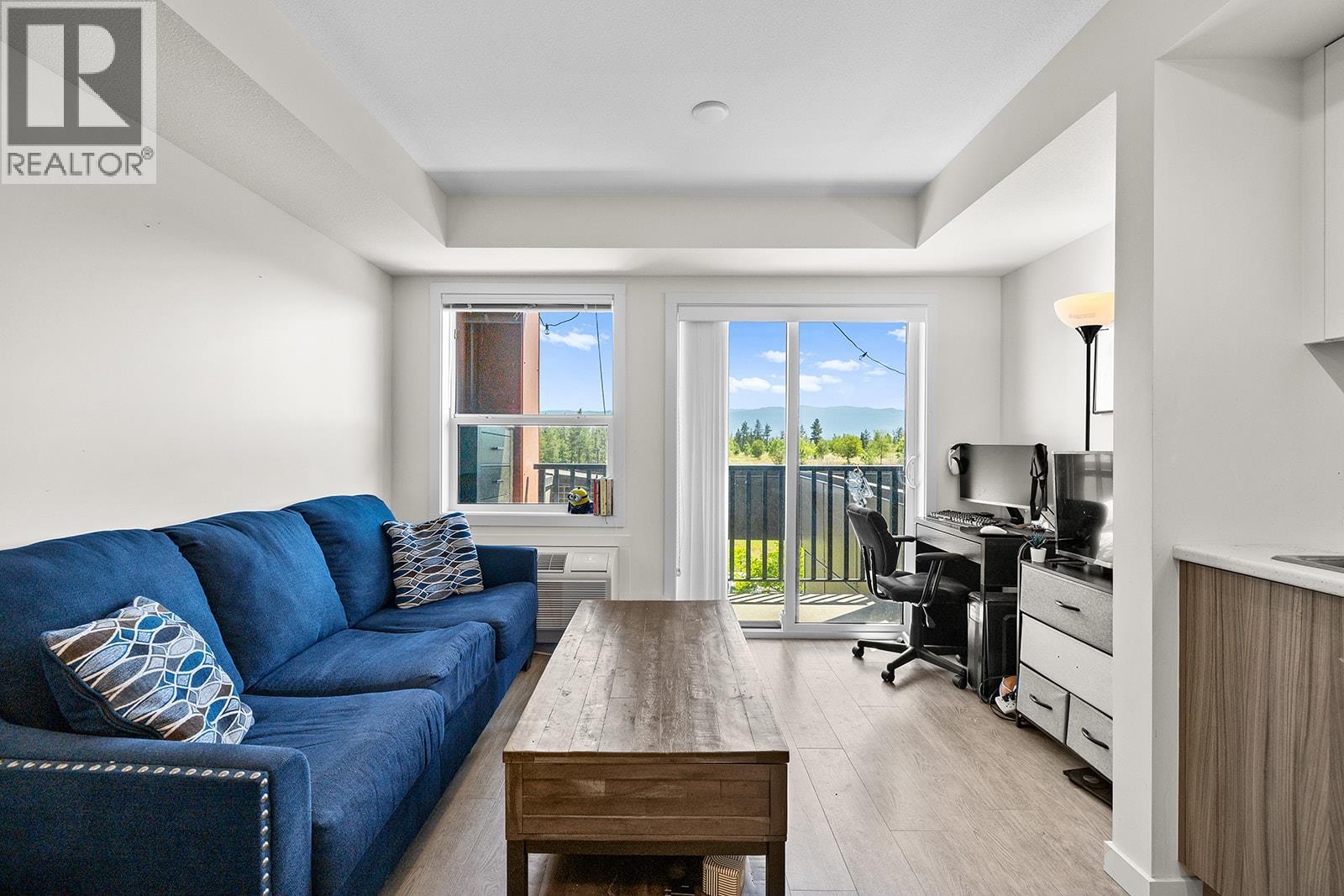 203 625 Academy Way, Kelowna