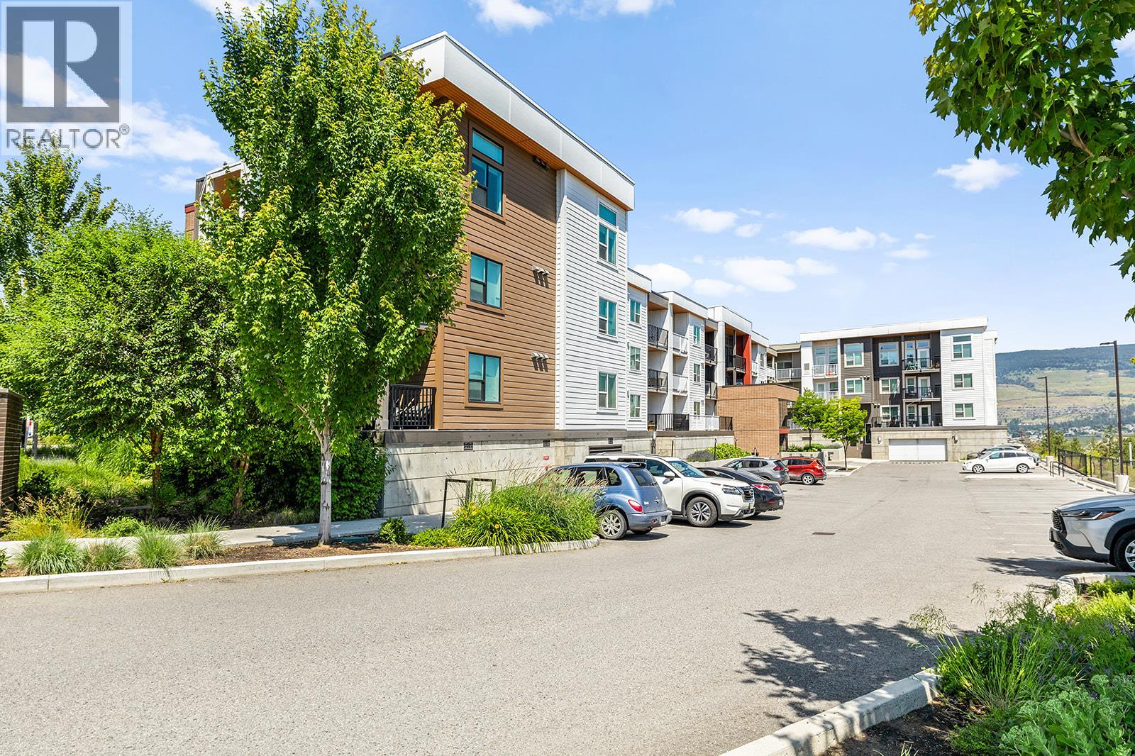 203 625 Academy Way, Kelowna