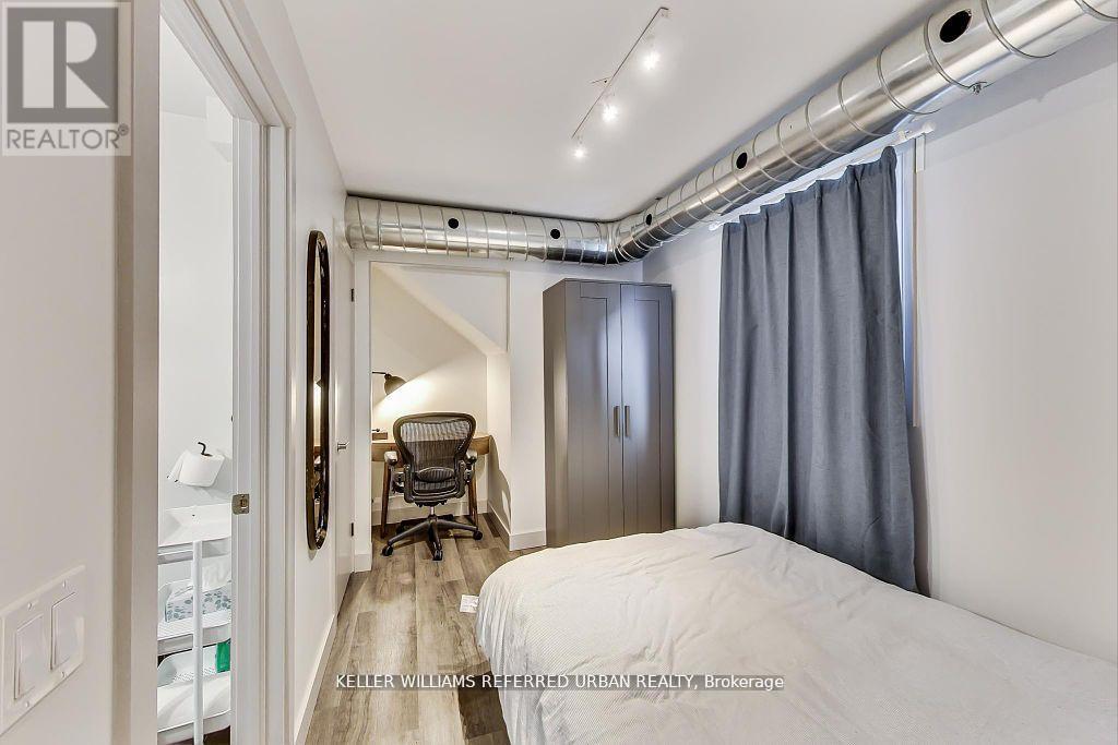 205 BATHURST STREET - 11