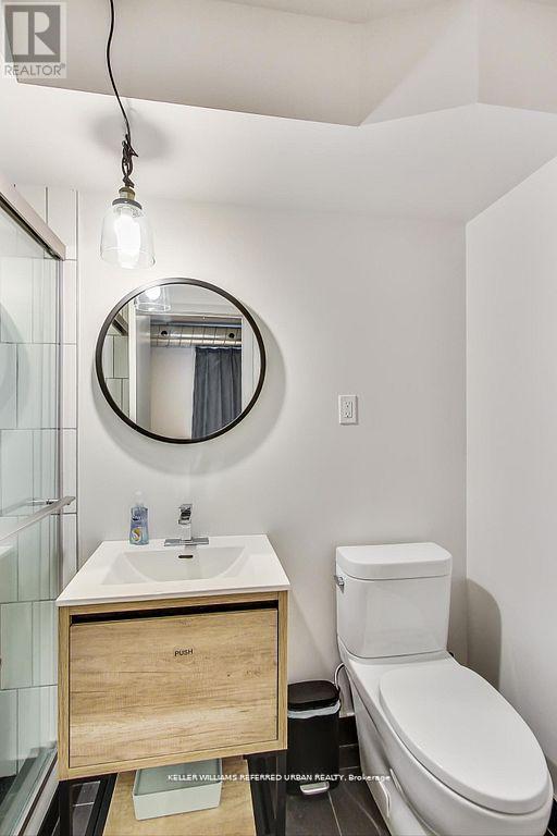 205 BATHURST STREET - 14