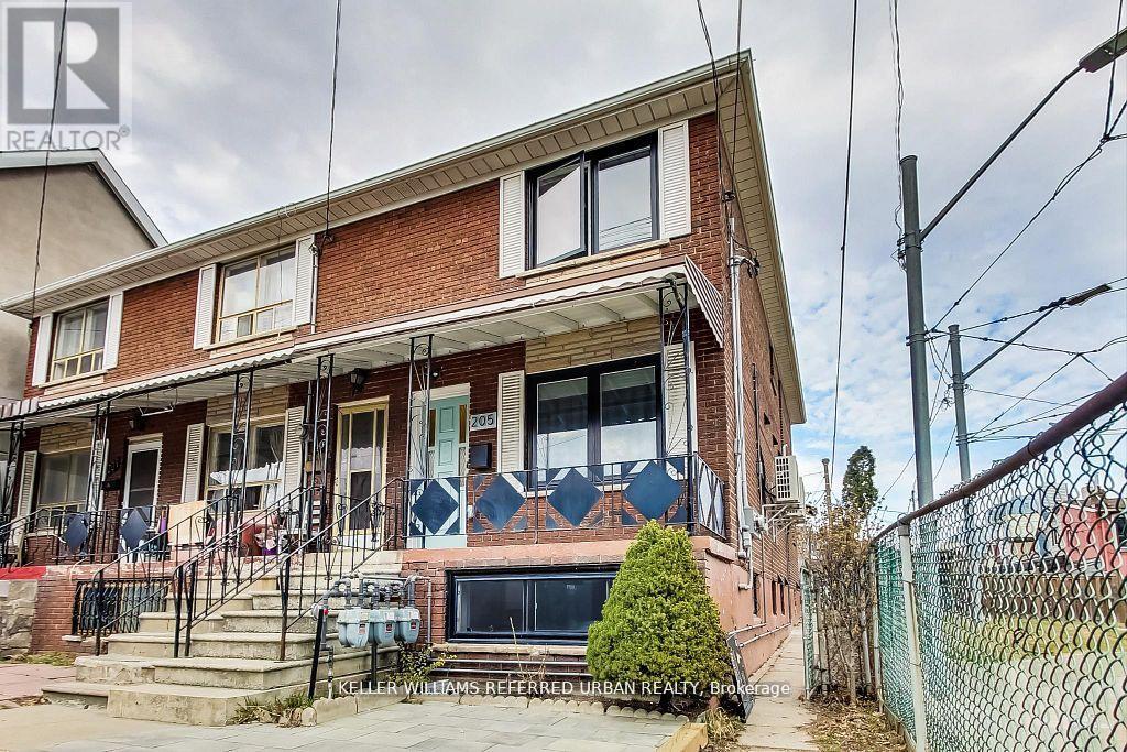 205 BATHURST STREET - 2