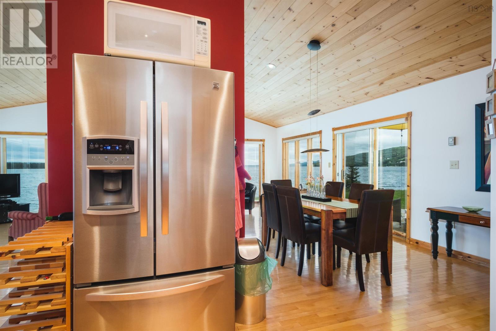 Property 14 of 49 of 364 6012 Road