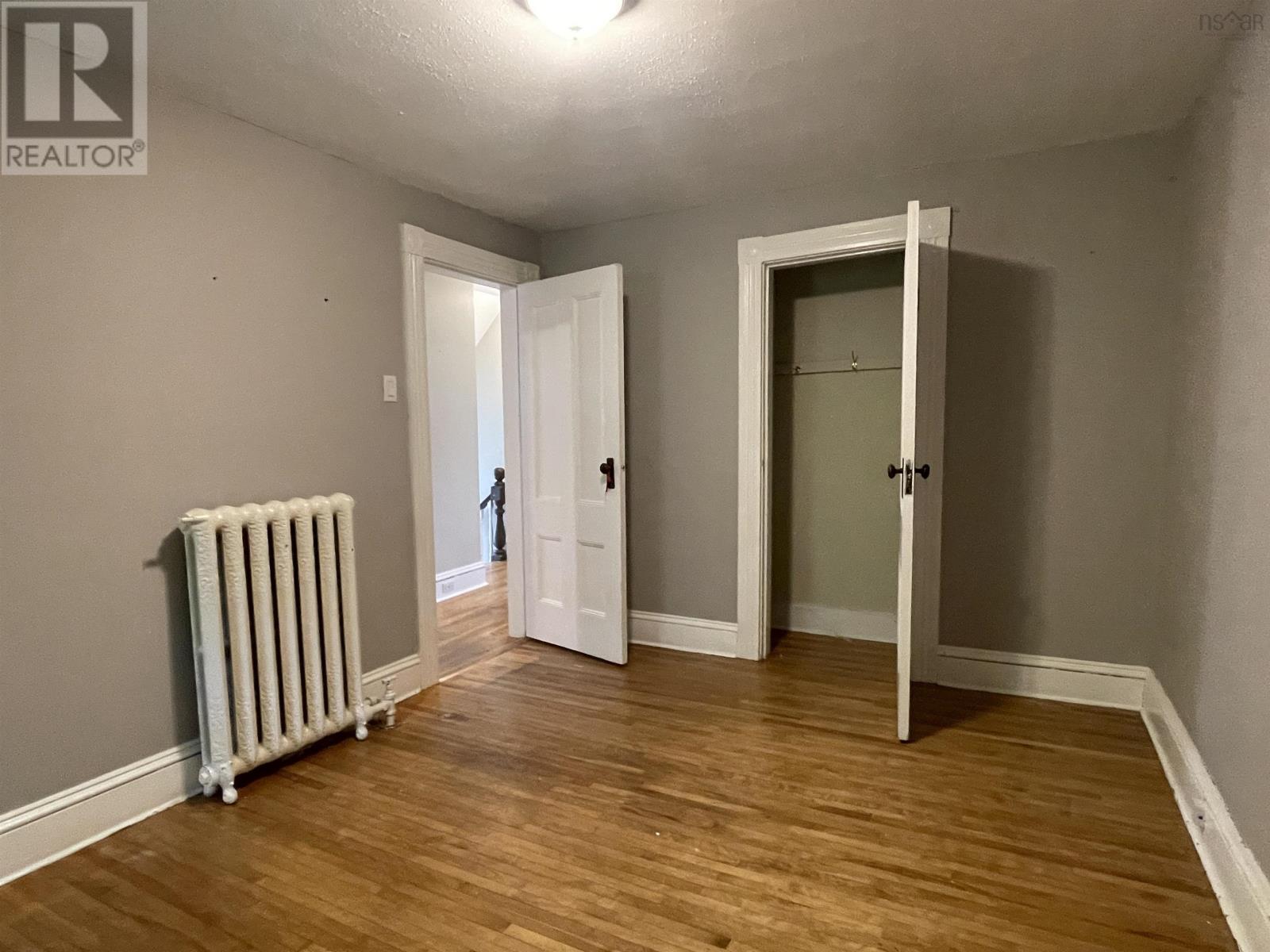 Property 23 of 48 of 42 Bell Street