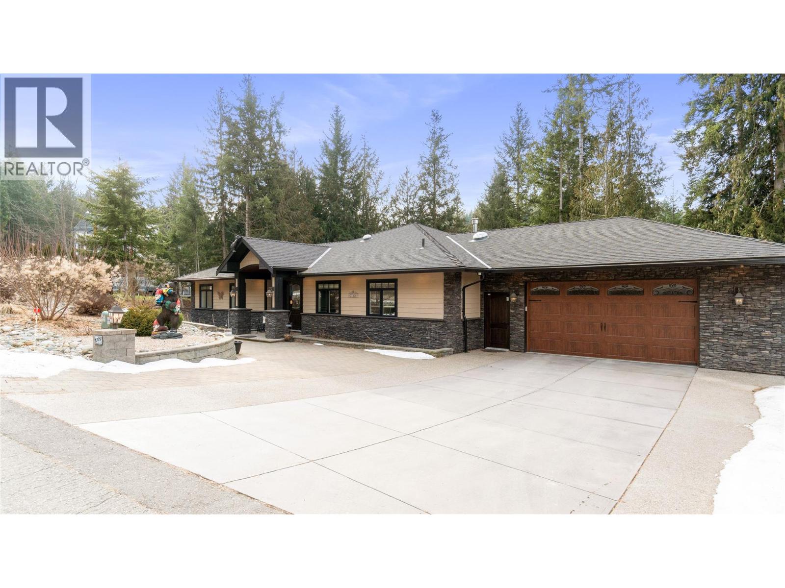  2762 Glenview Road, Blind Bay