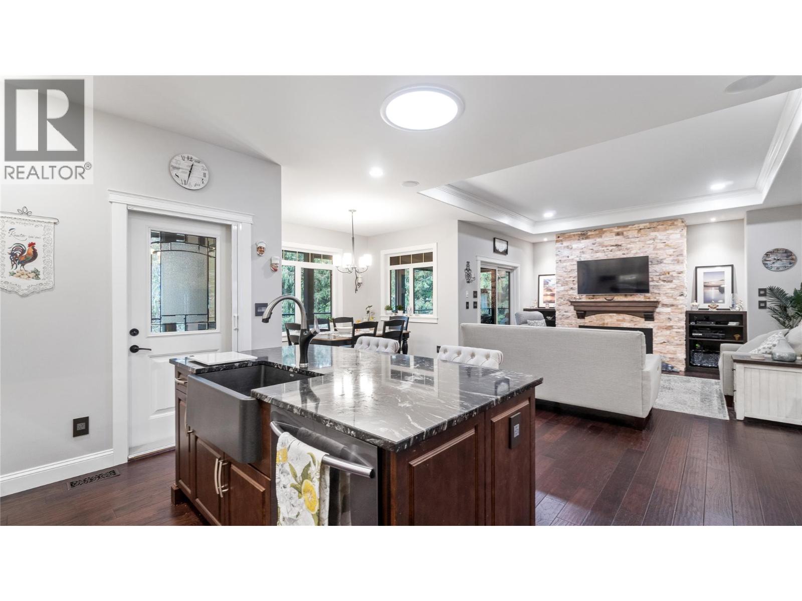  2762 Glenview Road, Blind Bay