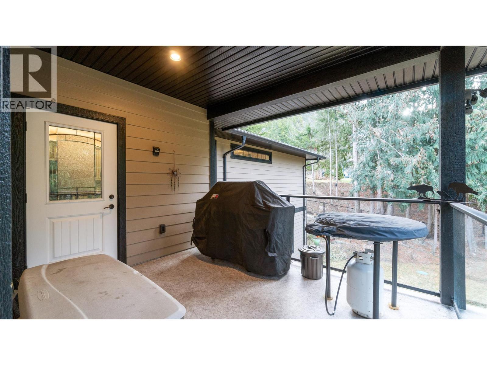  2762 Glenview Road, Blind Bay