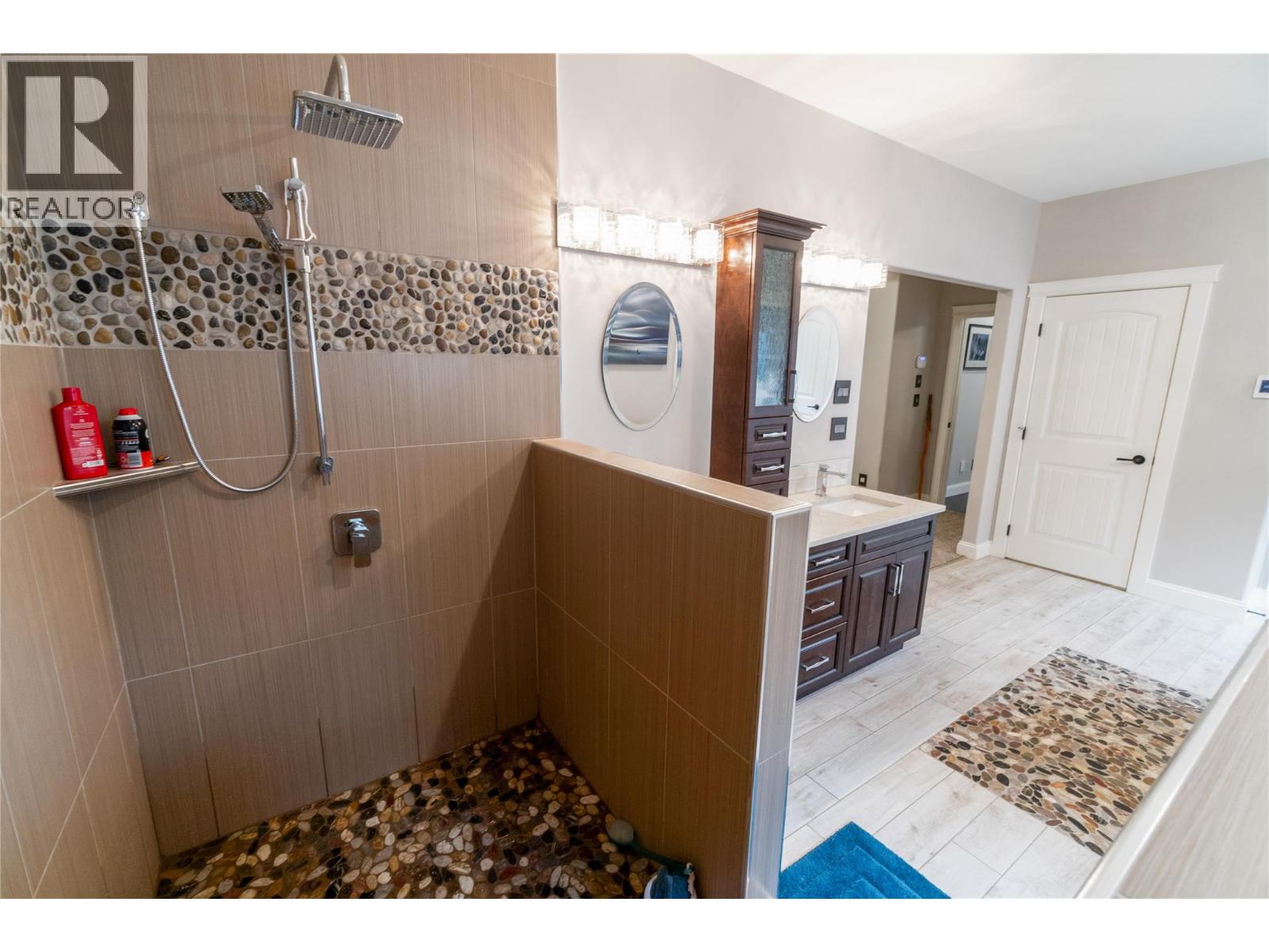  2762 Glenview Road, Blind Bay