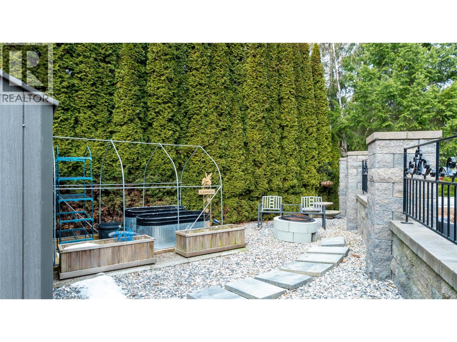  2762 Glenview Road, Blind Bay