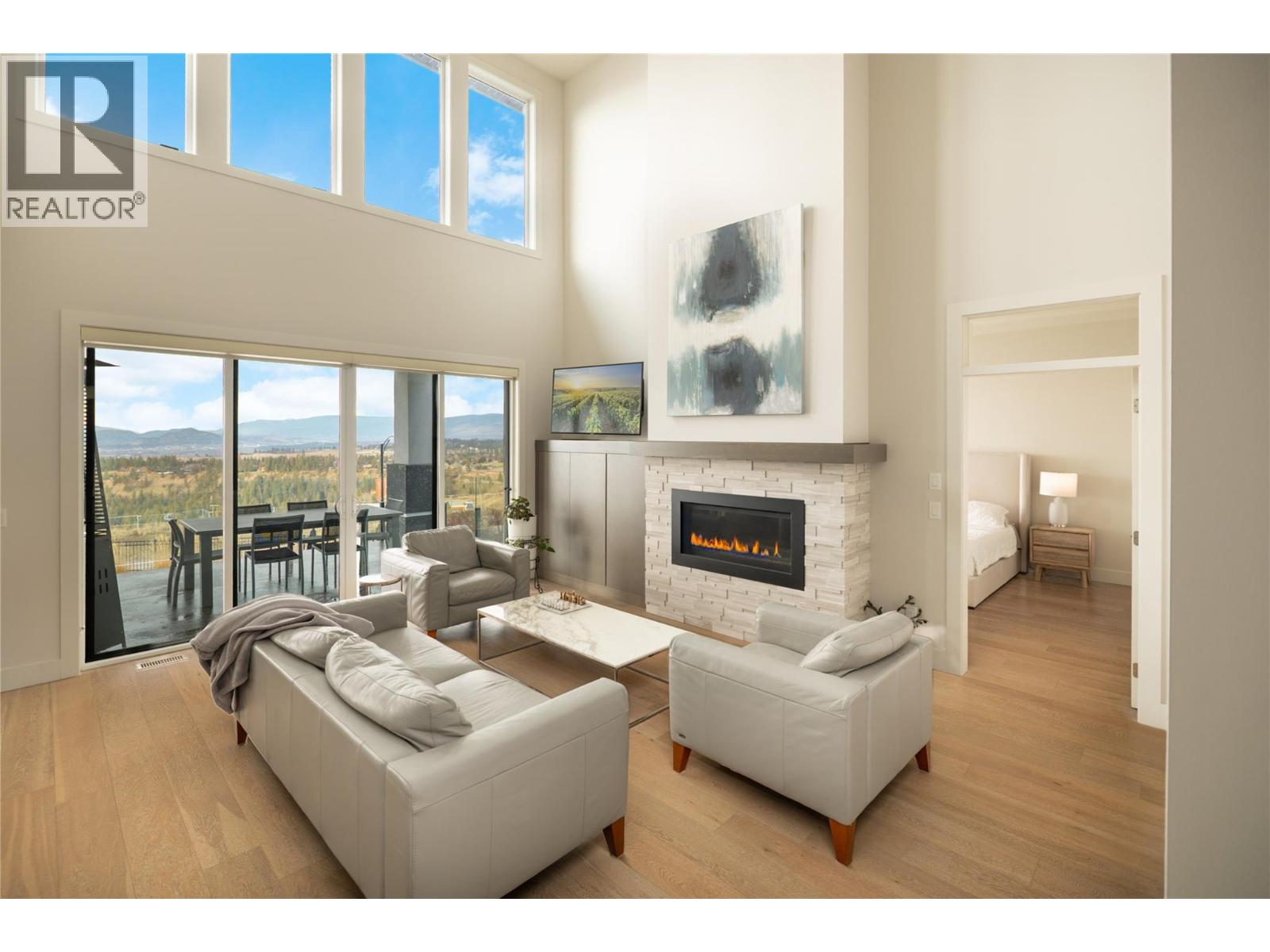  1130 Ledgeview Court, Kelowna