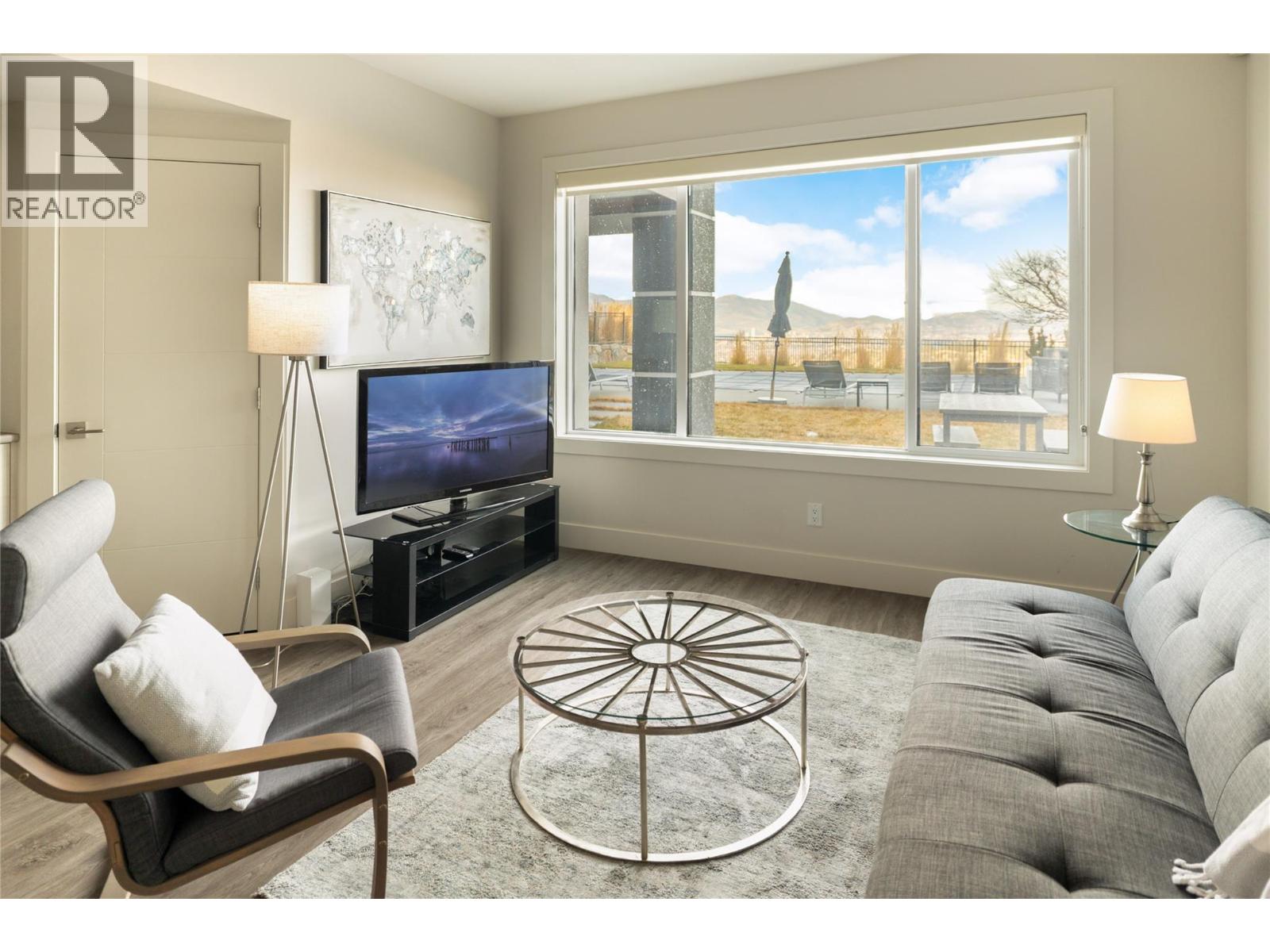  1130 Ledgeview Court, Kelowna