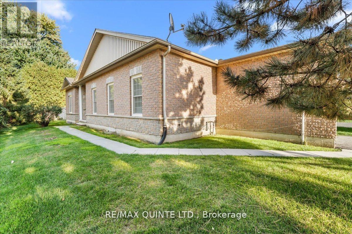 #23 1 ROSEMARY COURT - 2