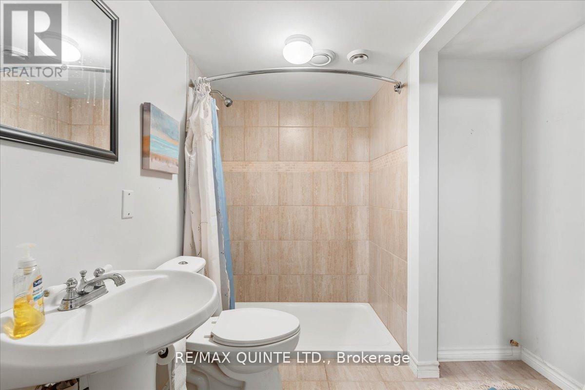 #23 1 ROSEMARY COURT - 30