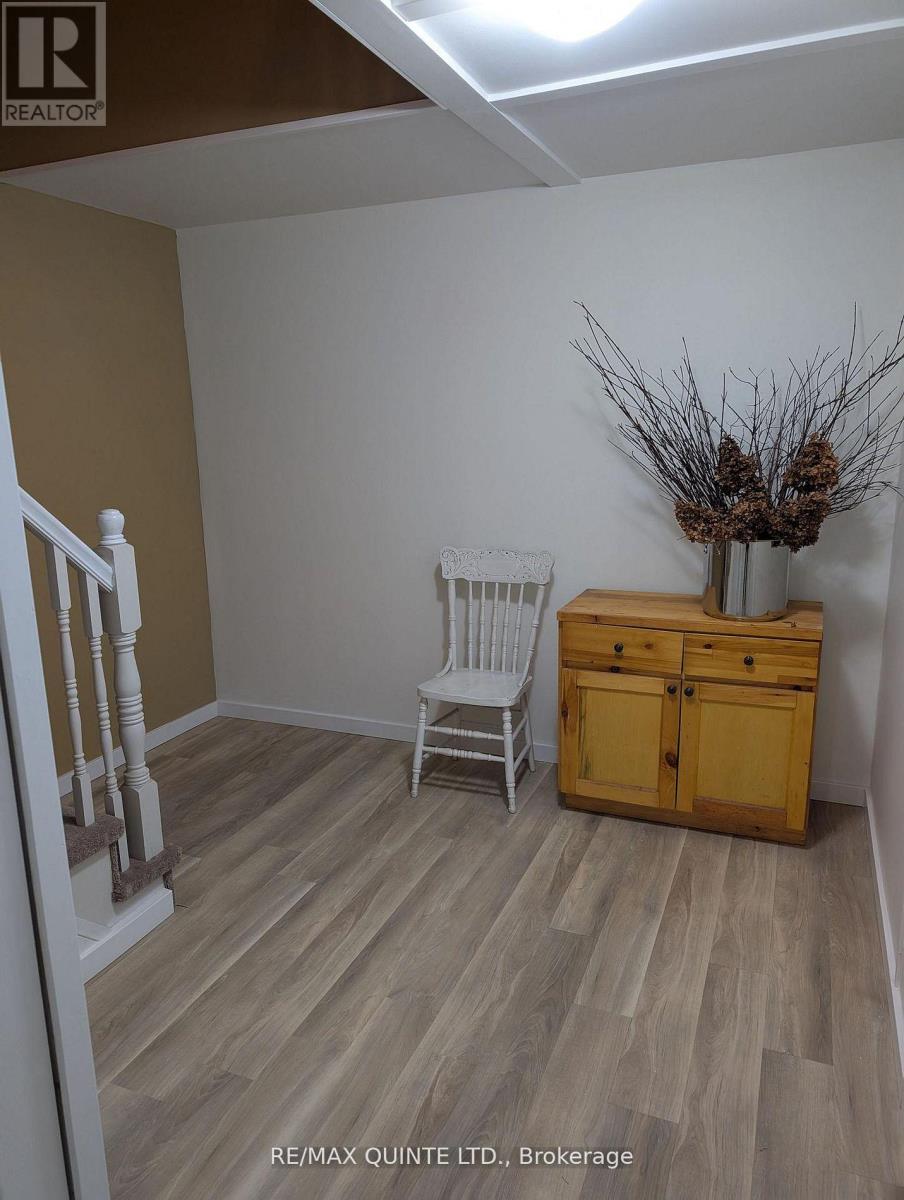 #23 1 ROSEMARY COURT - 36