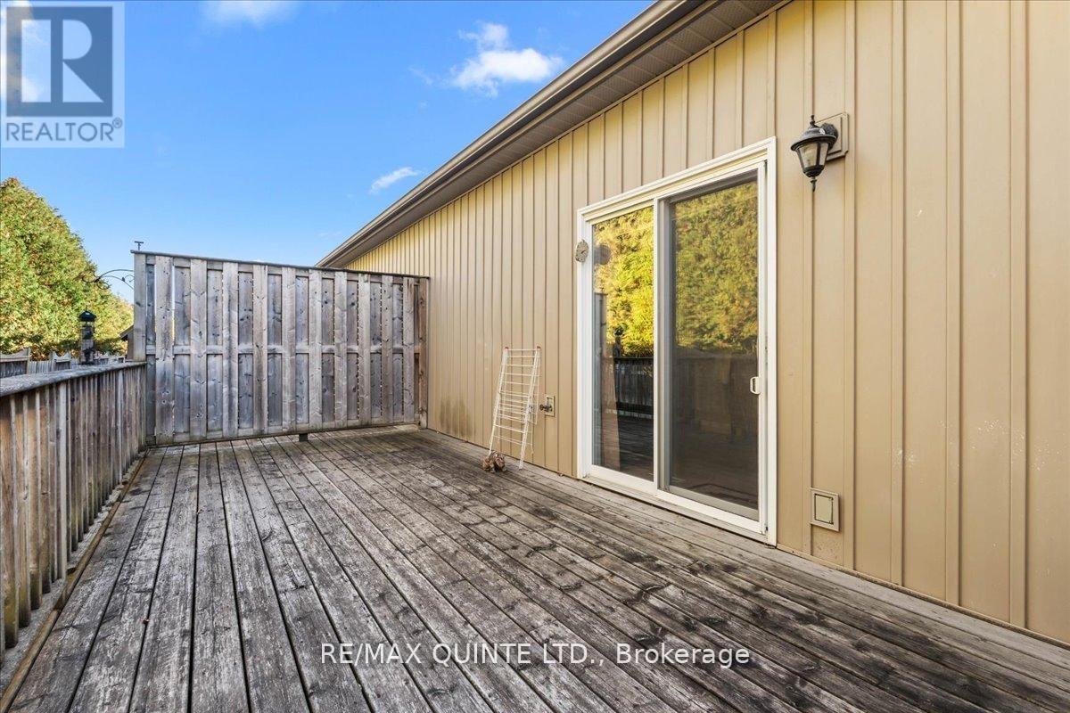 #23 1 ROSEMARY COURT - 40