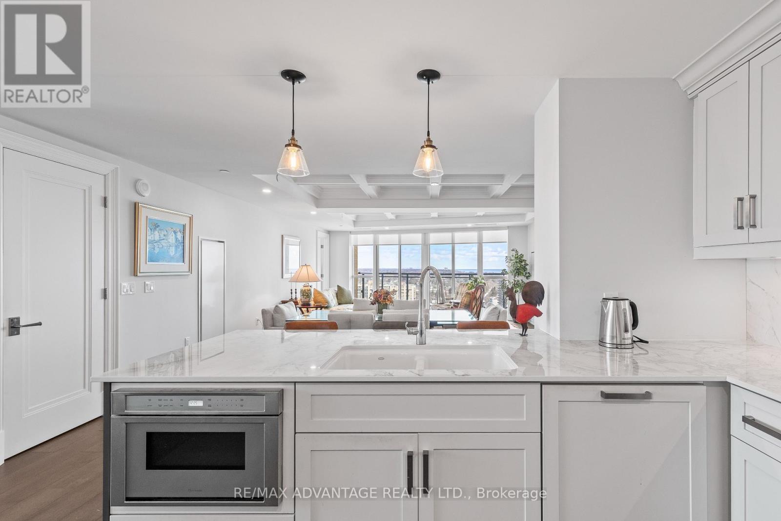 #1902 2060 LAKESHORE ROAD - 9