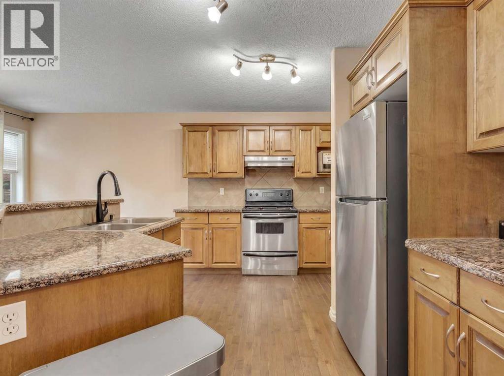 Single Family House for Sale in  Sherwood Way NW Sherwood Calgary 