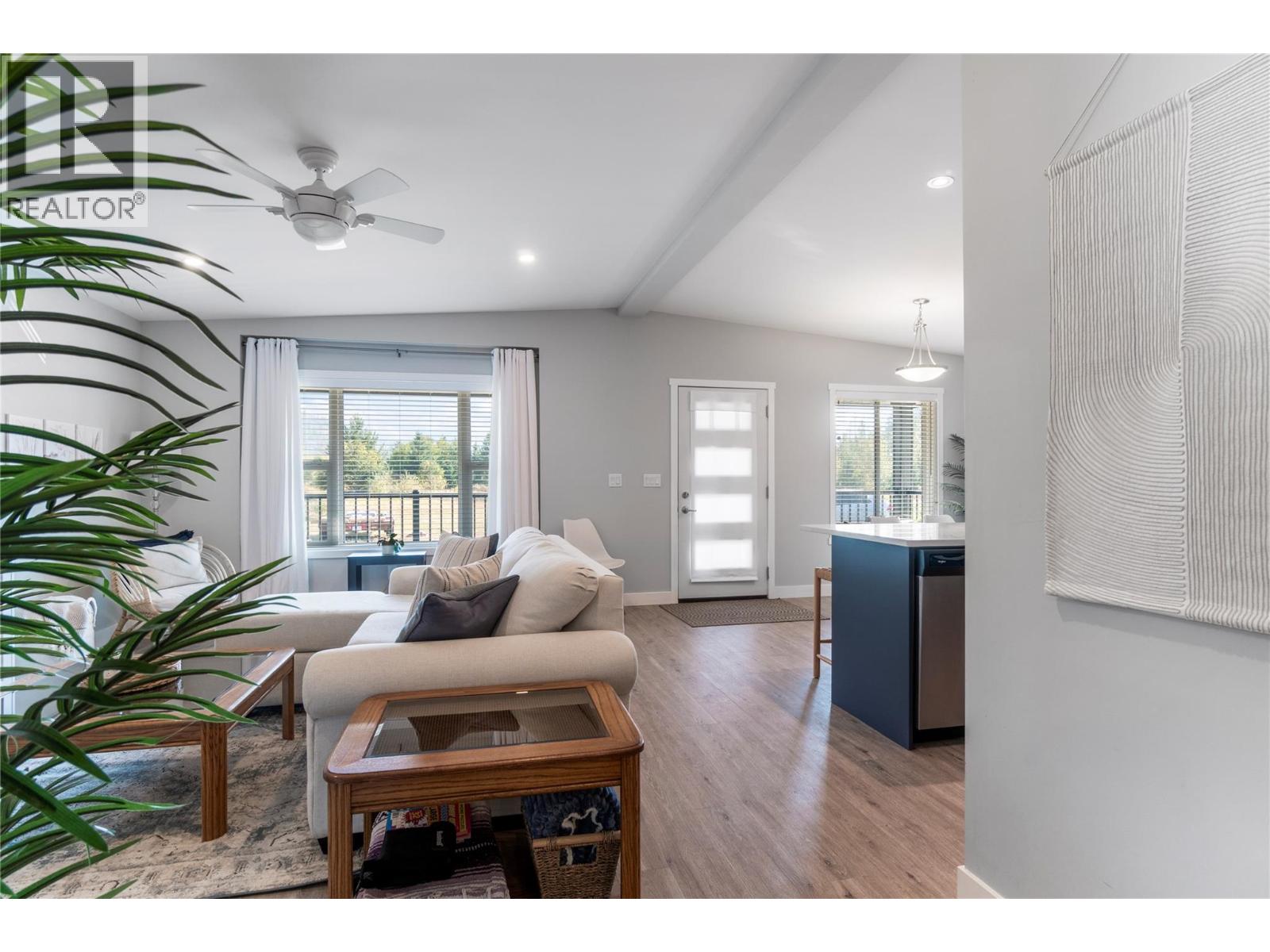  728 Elderberry Walk, Sicamous