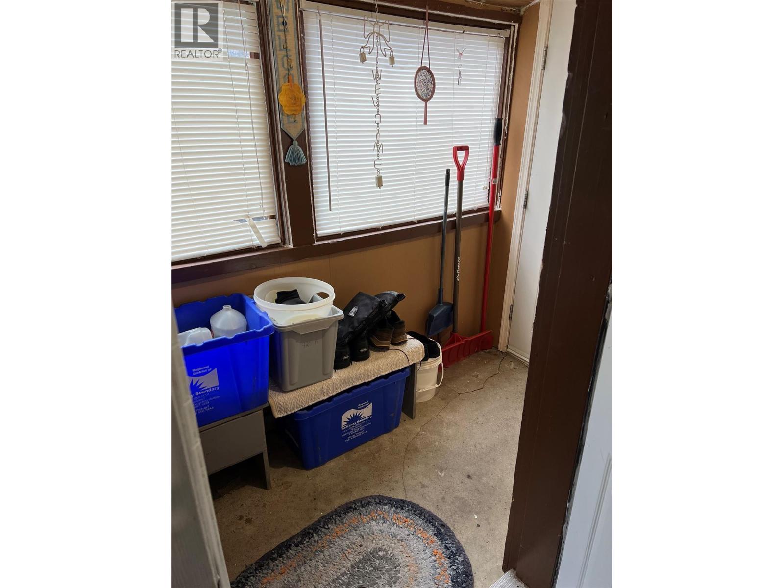 425, 415 Rossland Avenue, Trail