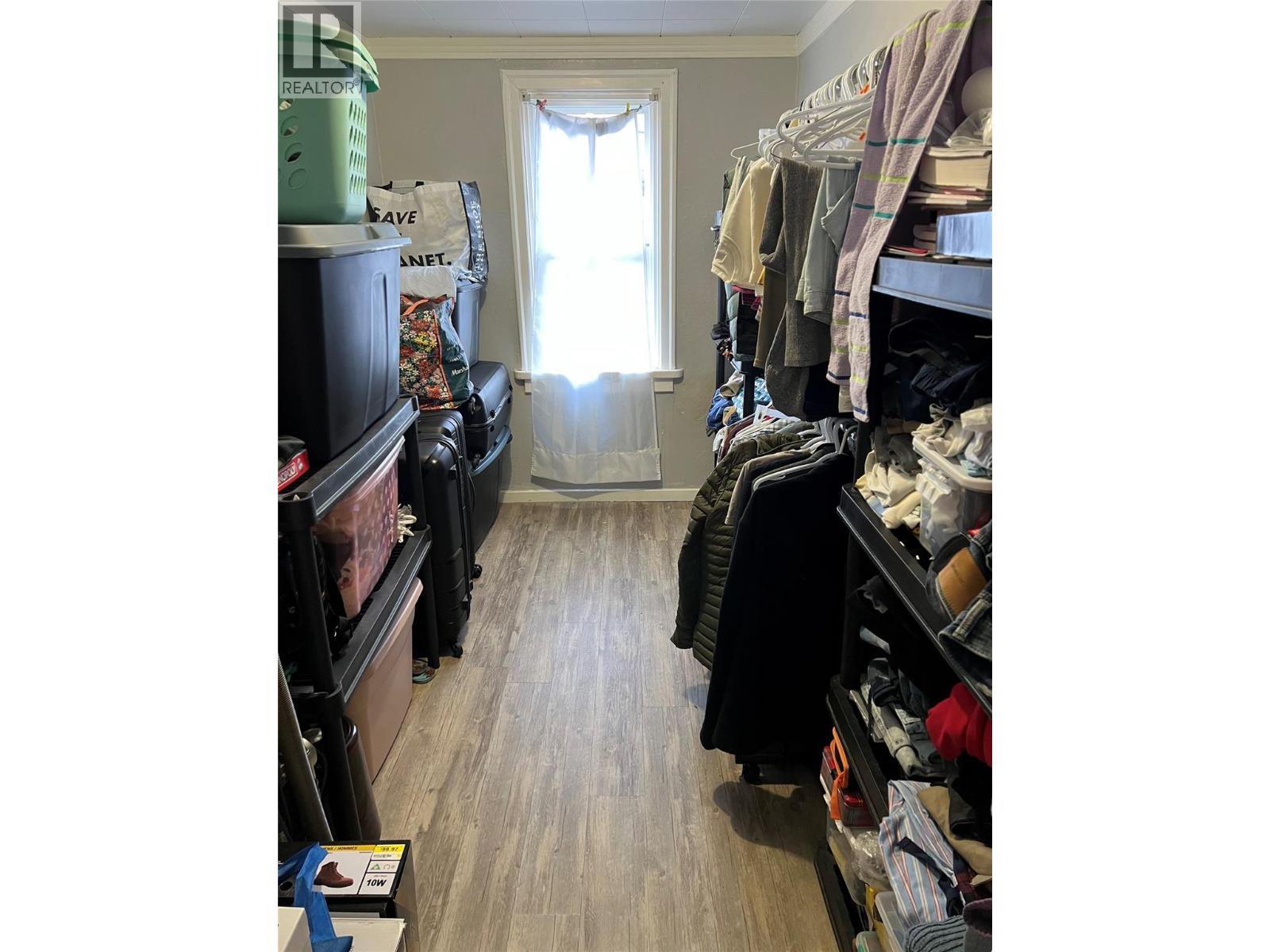 425, 415 Rossland Avenue, Trail