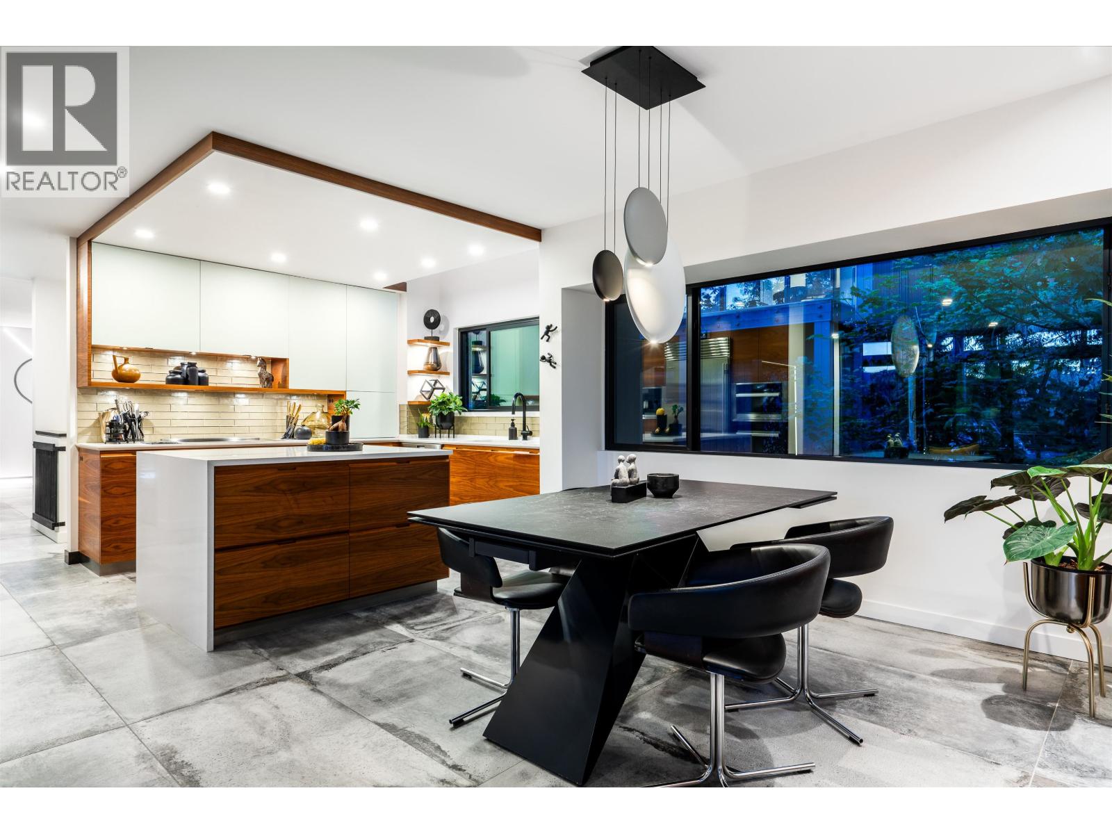 5325 MONTIVERDI PLACE, West Vancouver