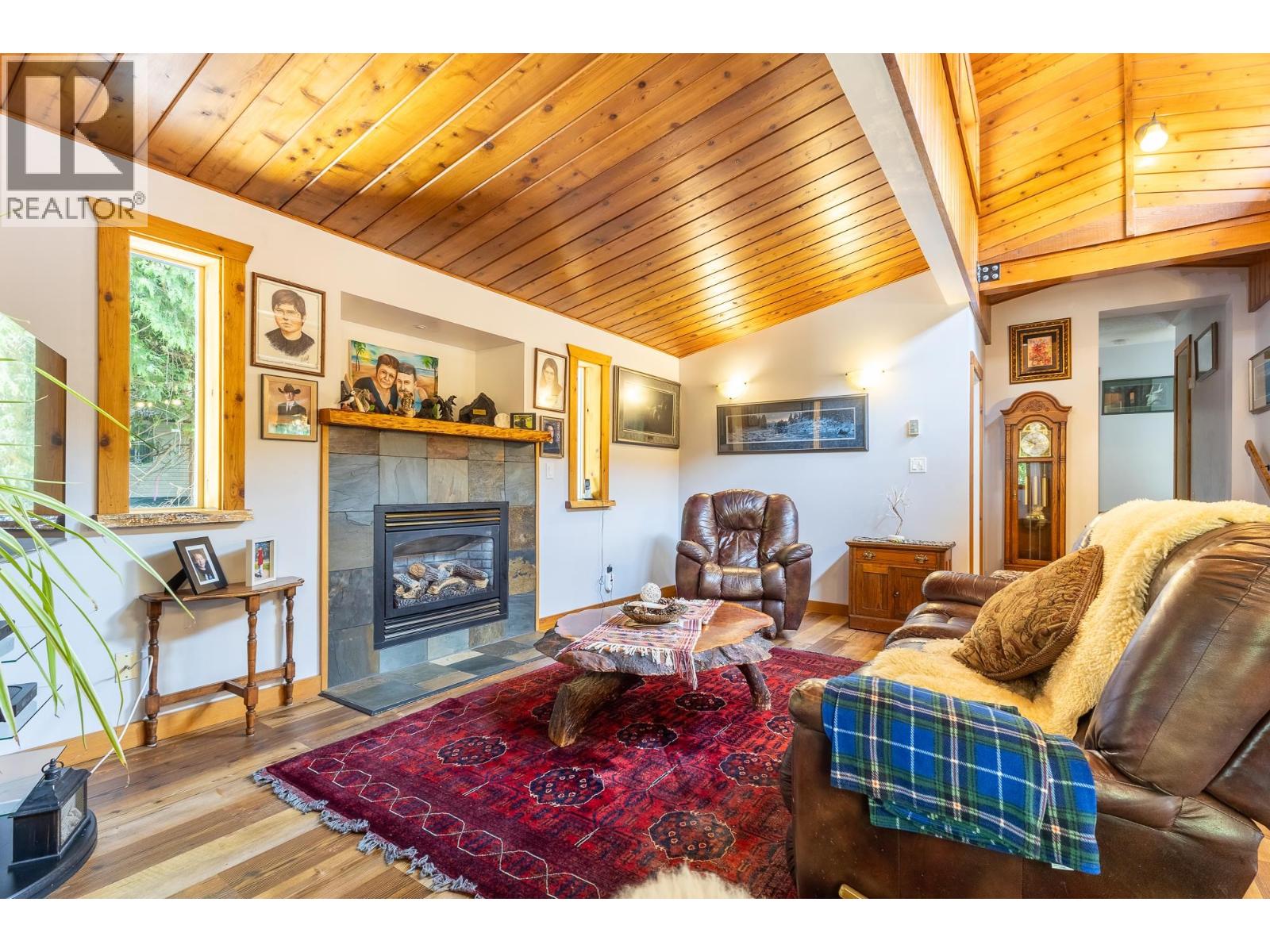 8099 NORTHWOOD ROAD, Halfmoon Bay