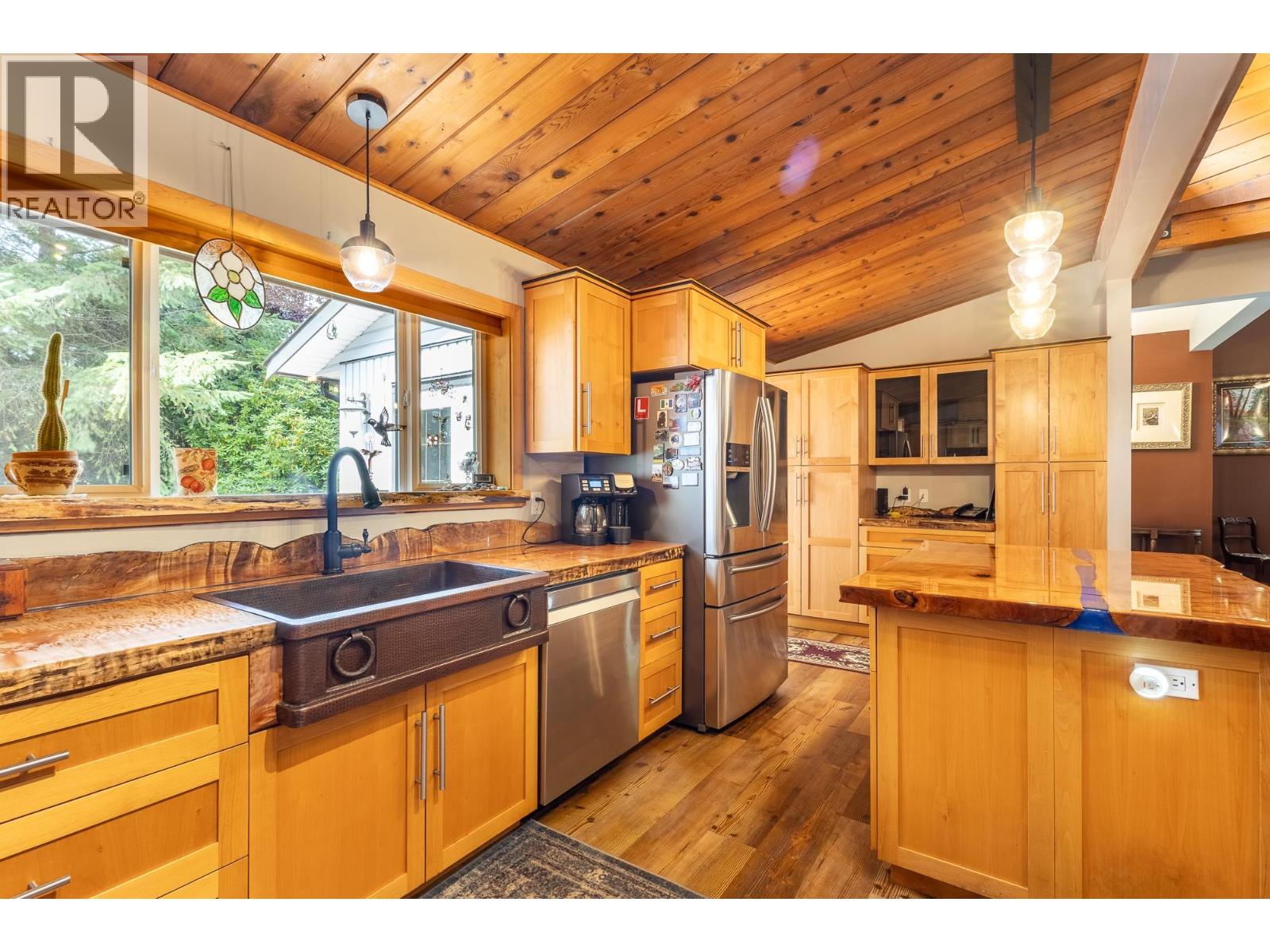 8099 NORTHWOOD ROAD, Halfmoon Bay