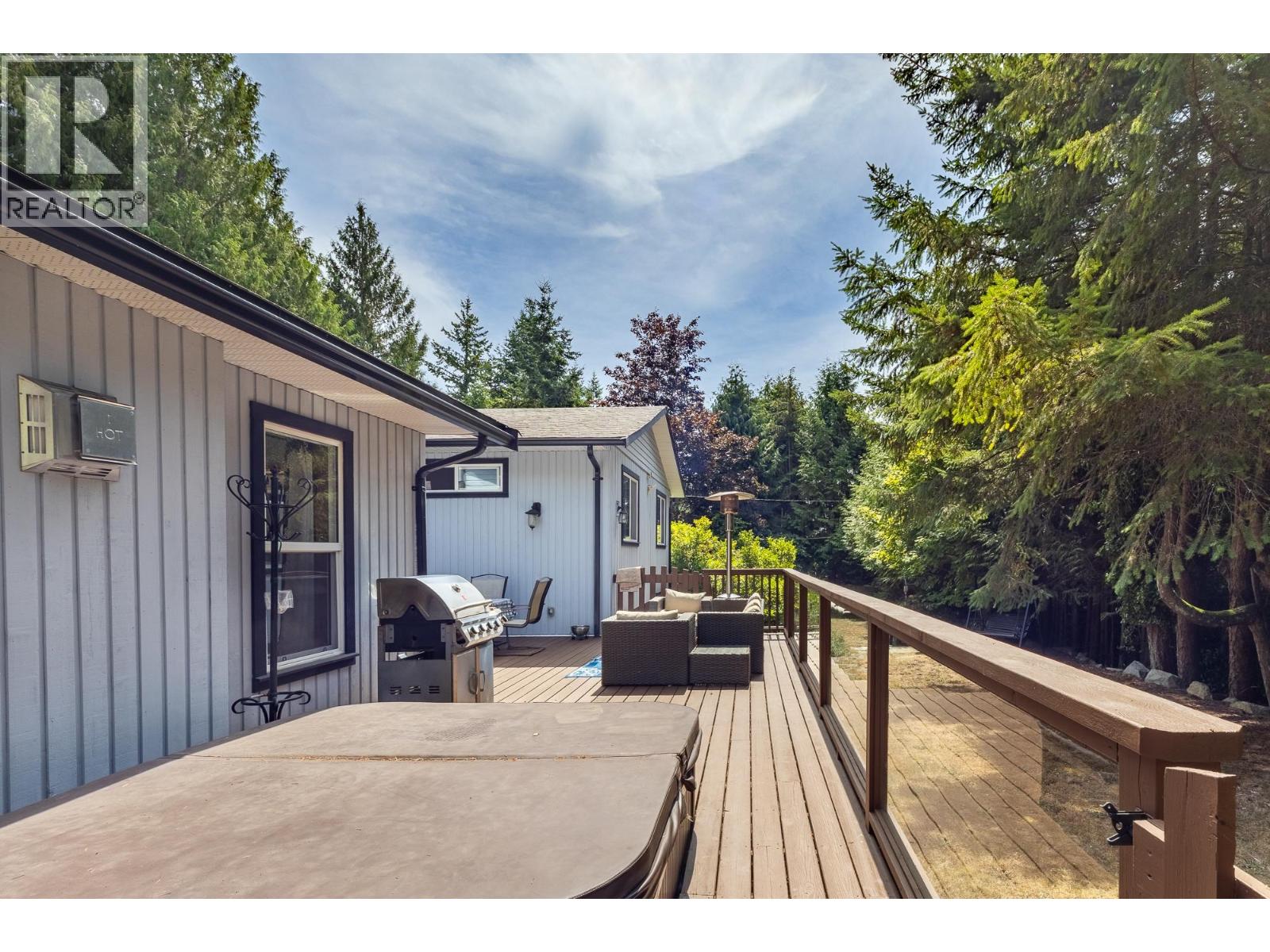 8099 NORTHWOOD ROAD, Halfmoon Bay