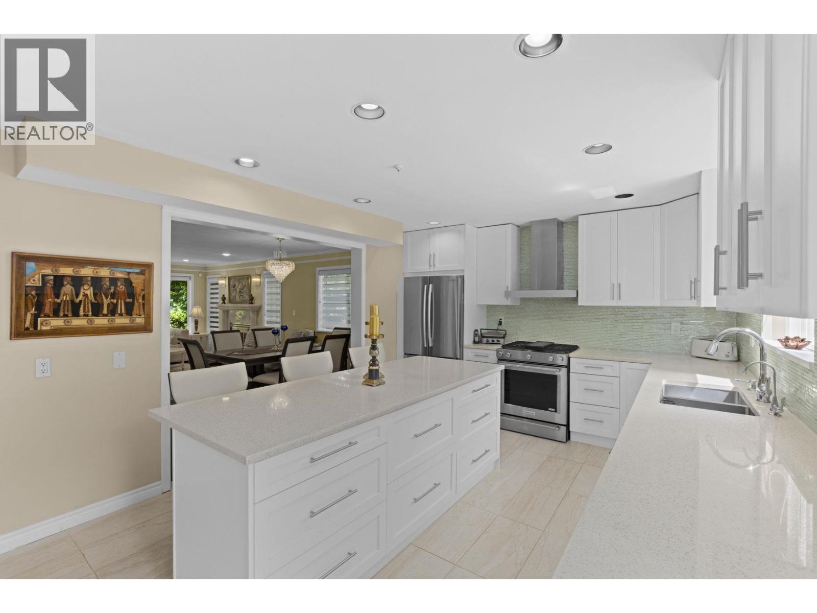 1426 FULTON AVENUE, West Vancouver