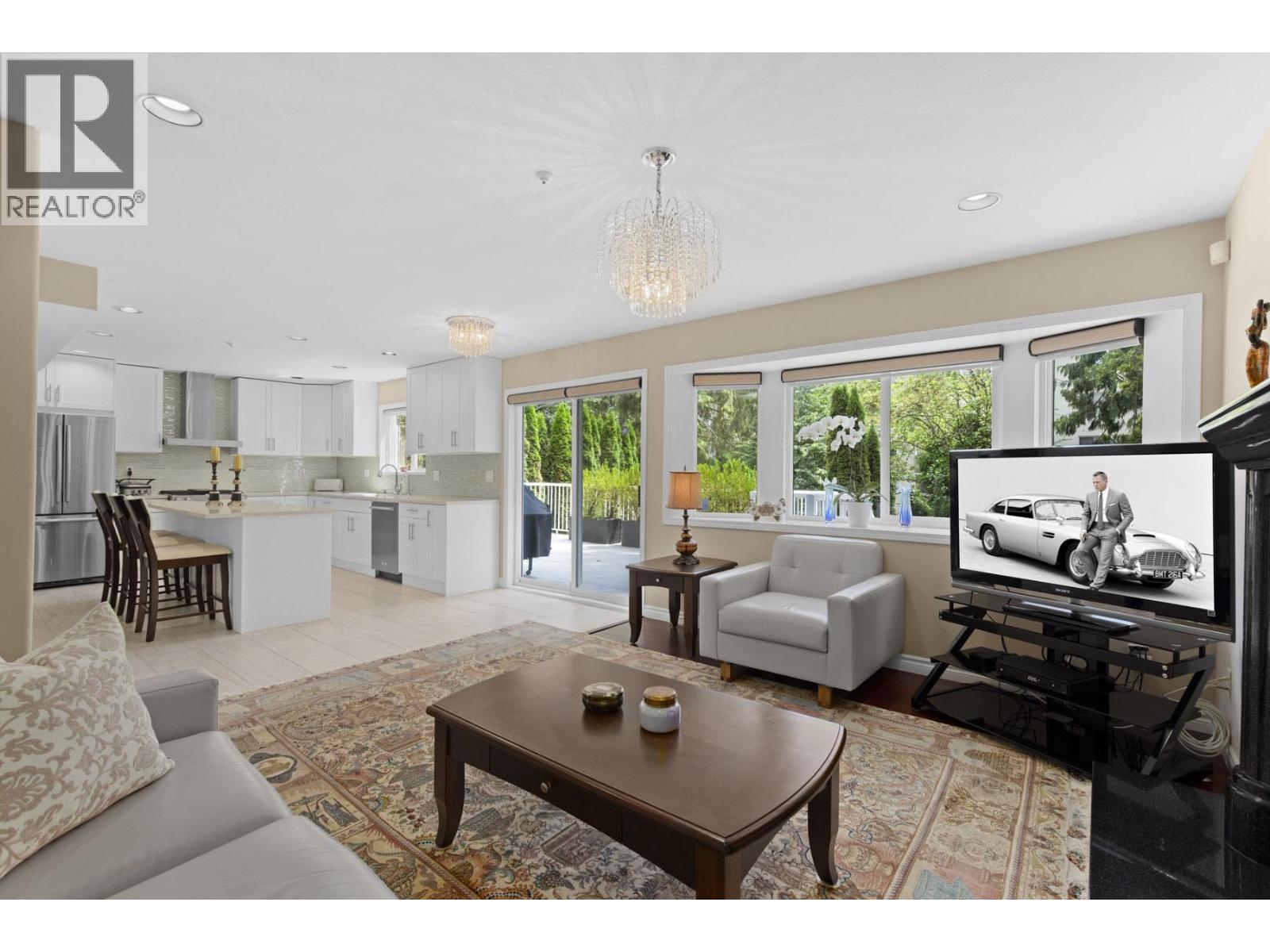 1426 FULTON AVENUE, West Vancouver