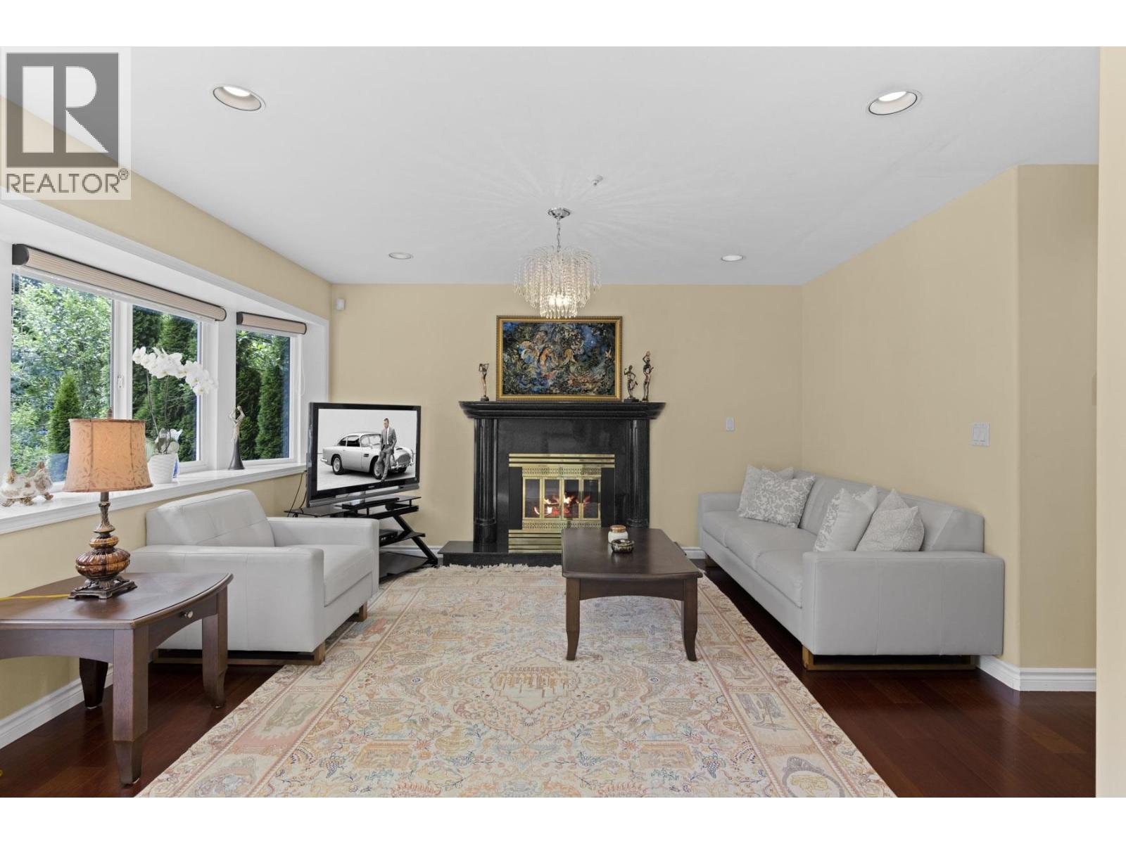 1426 FULTON AVENUE, West Vancouver