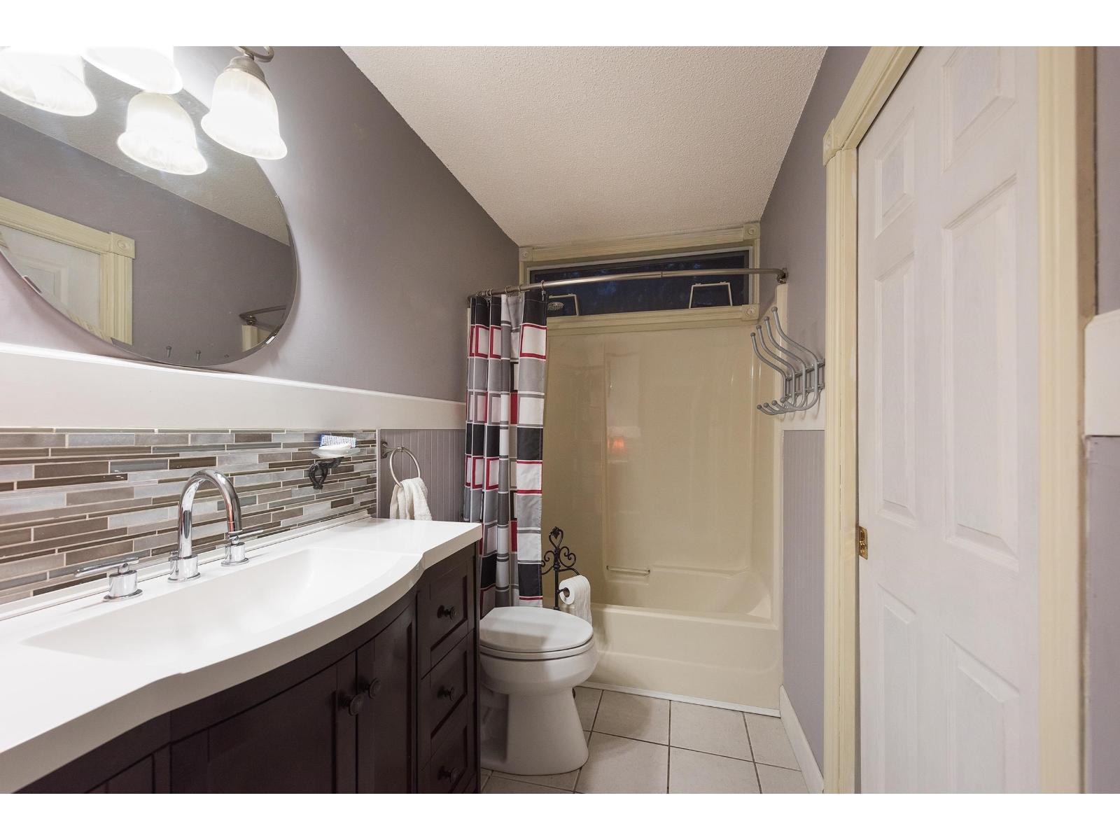 3857 KAREN DRIVE, Cultus Lake North, Cultus Lake