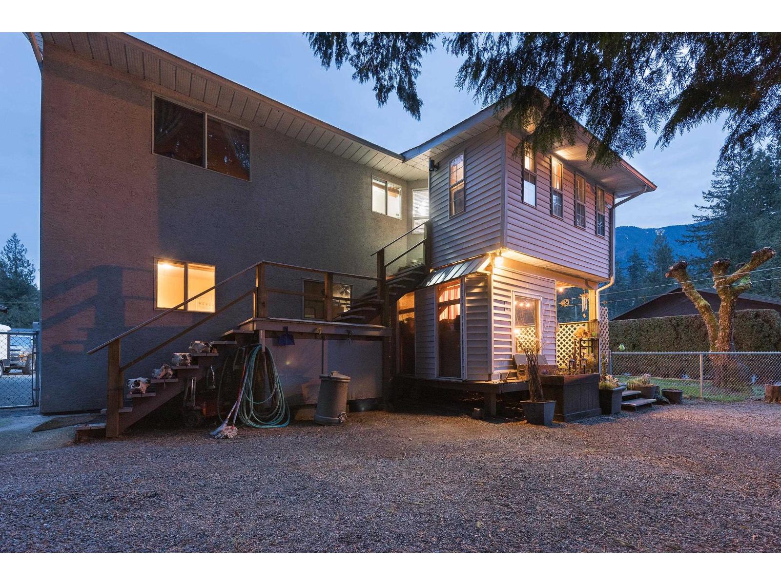 3857 KAREN DRIVE, Cultus Lake North, Cultus Lake