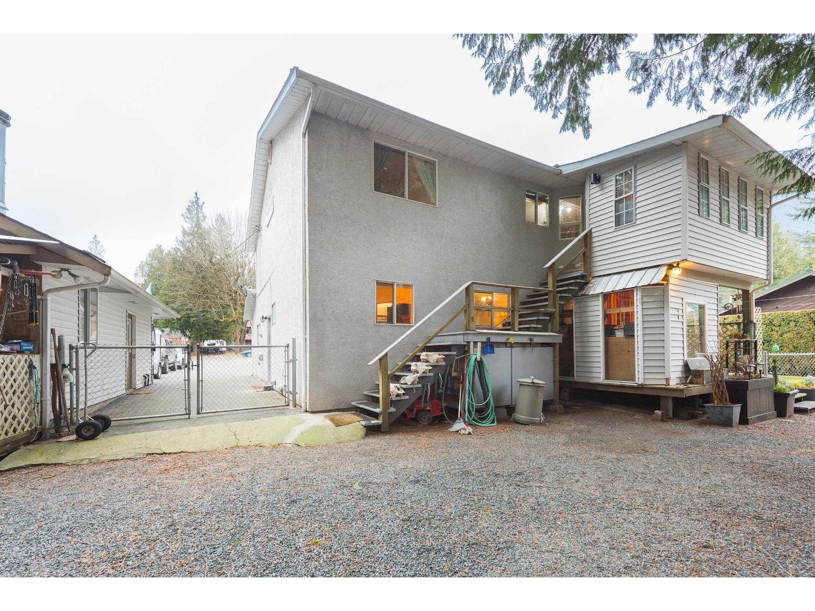 3857 KAREN DRIVE, Cultus Lake North, Cultus Lake