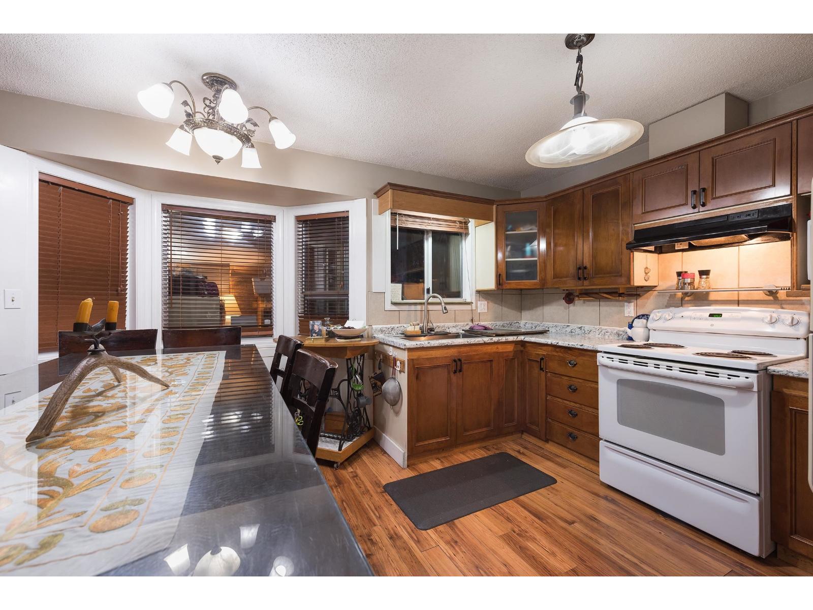 3857 KAREN DRIVE, Cultus Lake North, Cultus Lake