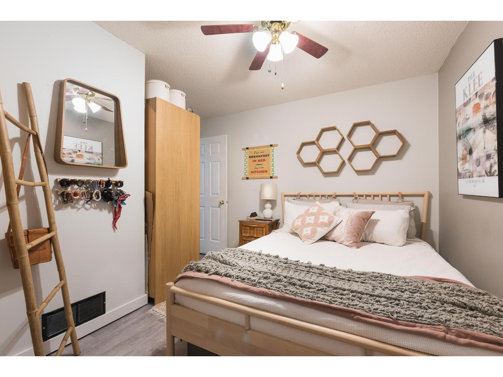 3857 KAREN DRIVE, Cultus Lake North, Cultus Lake