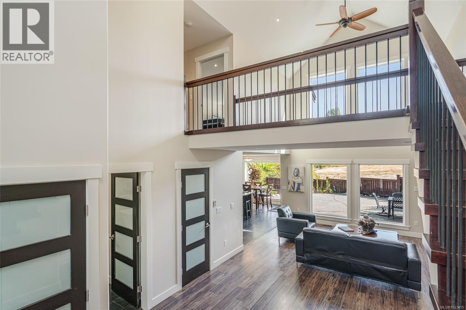 2466 Summerset Rd, Nanoose Bay