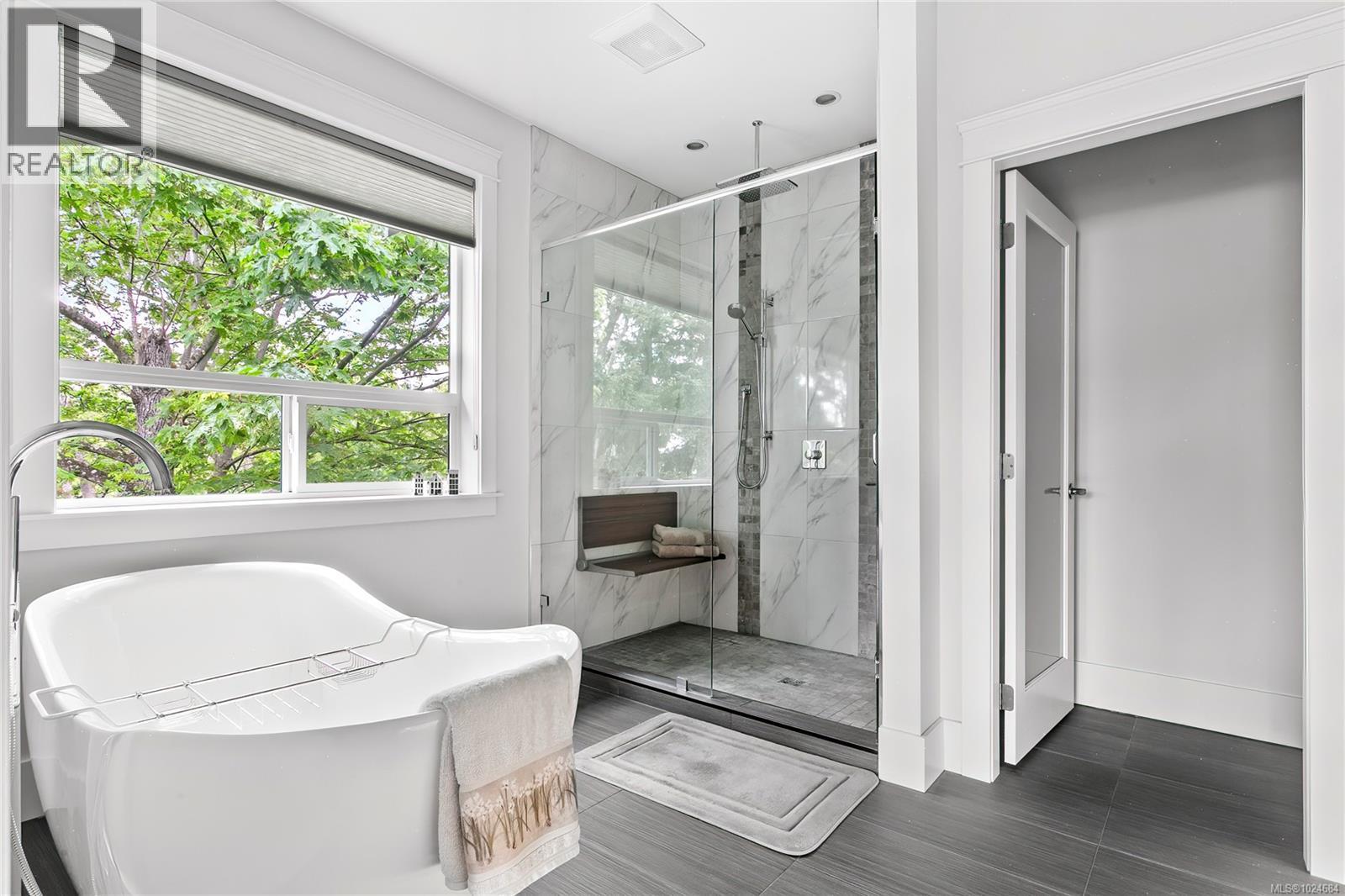  1430 Payton Place, Saanich